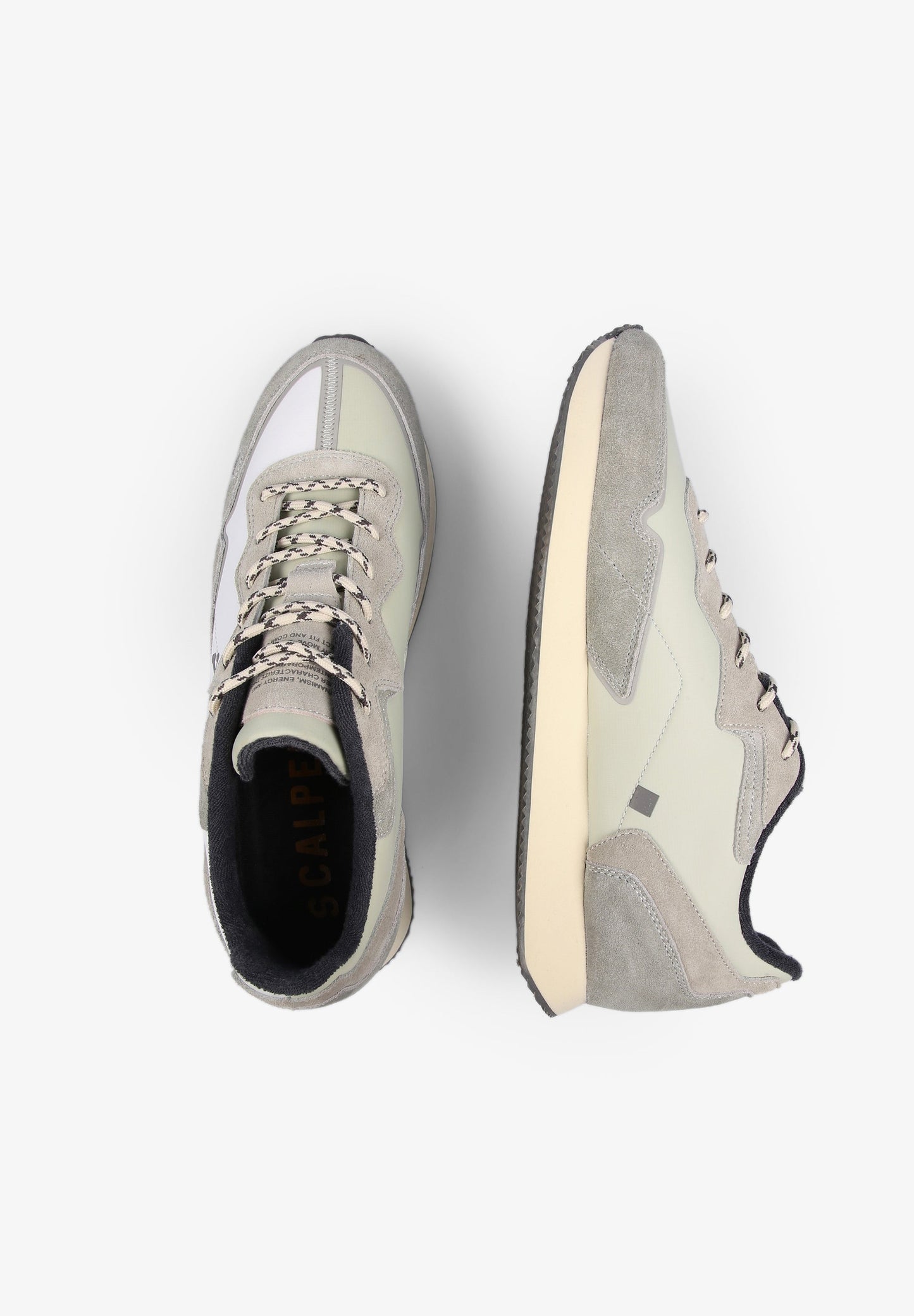 SNEAKERS DETALLE SUELA LATERAL