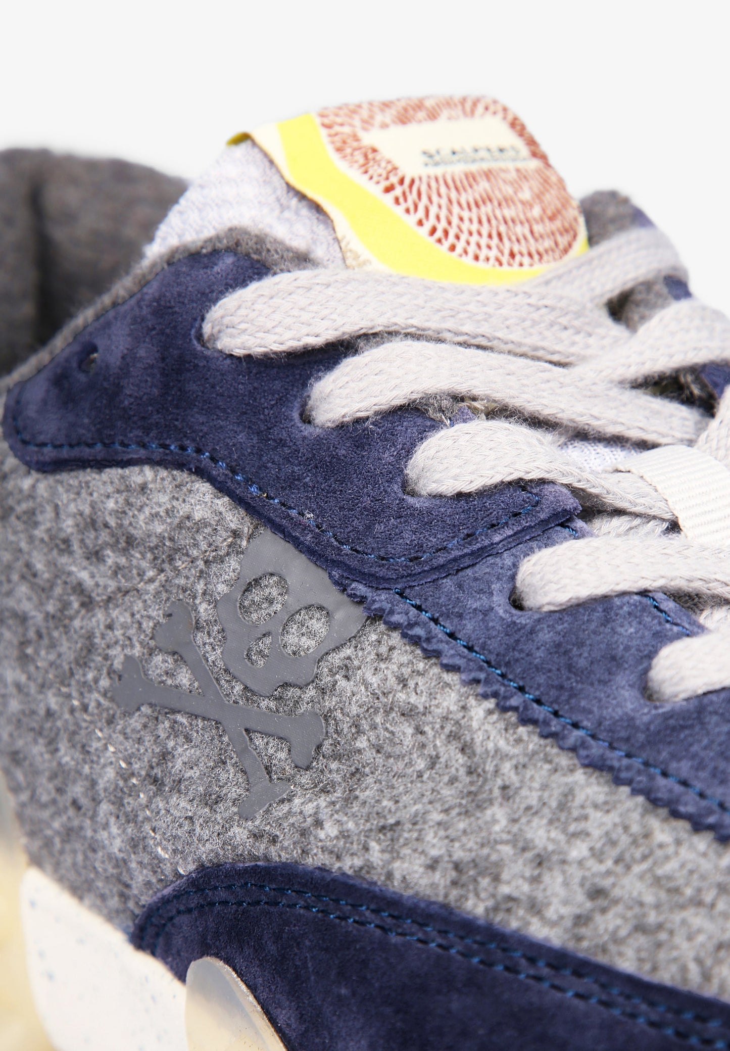 SNEAKERS SUELA ESPECIAL