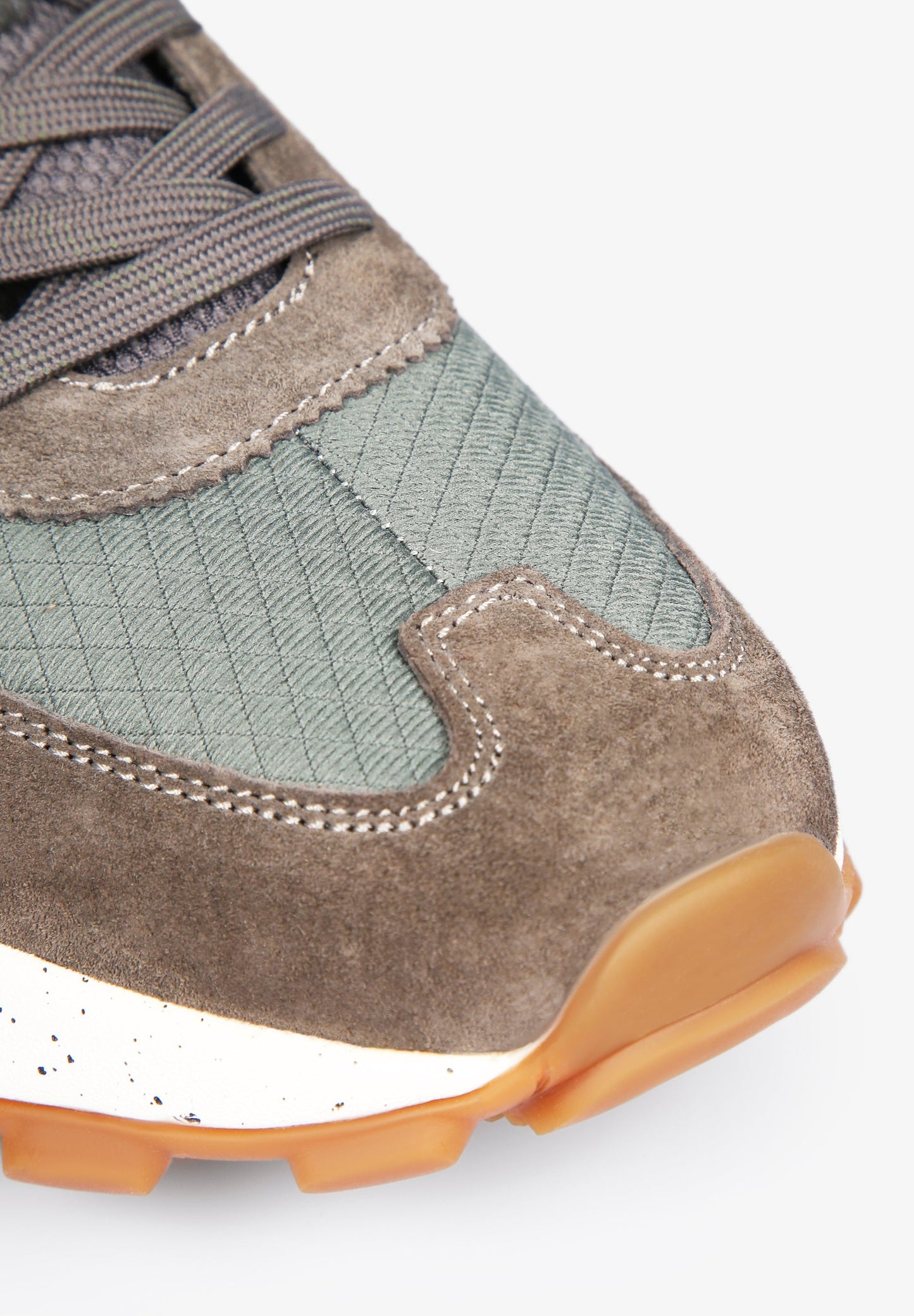 SNEAKERS SUELA ESPECIAL