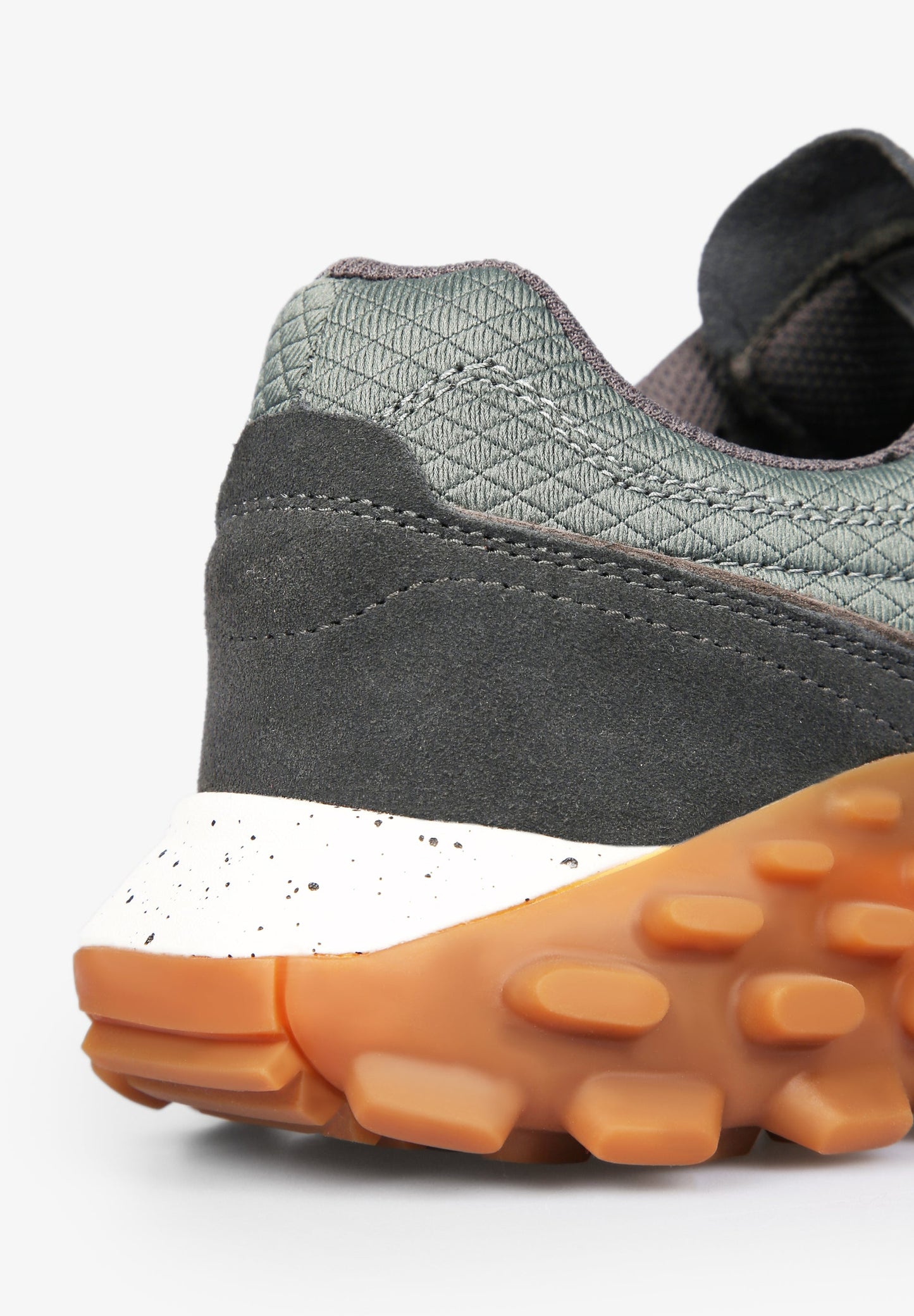 SNEAKERS SUELA ESPECIAL