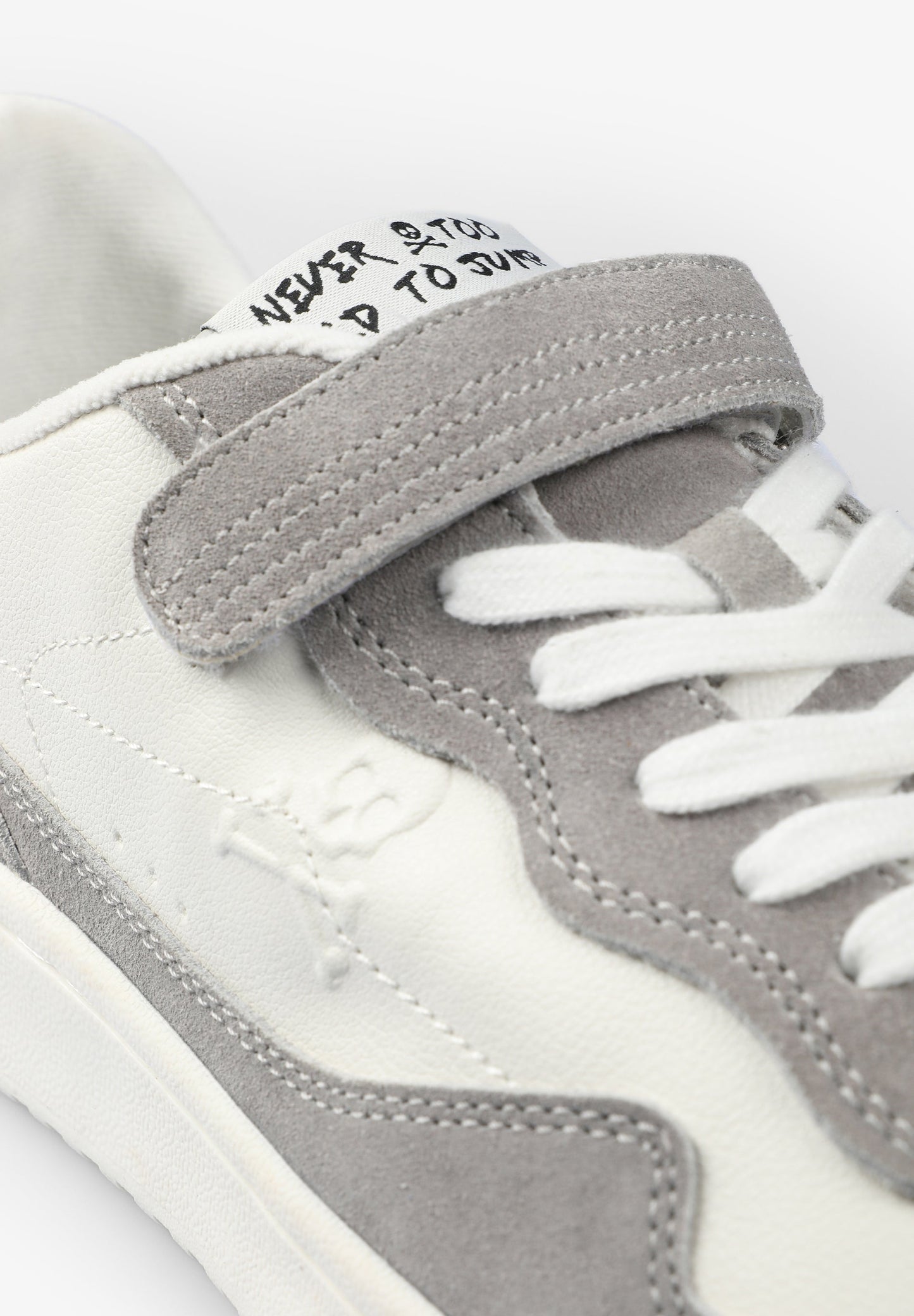 SNEAKERS CIERRE CORDONES VELCRO