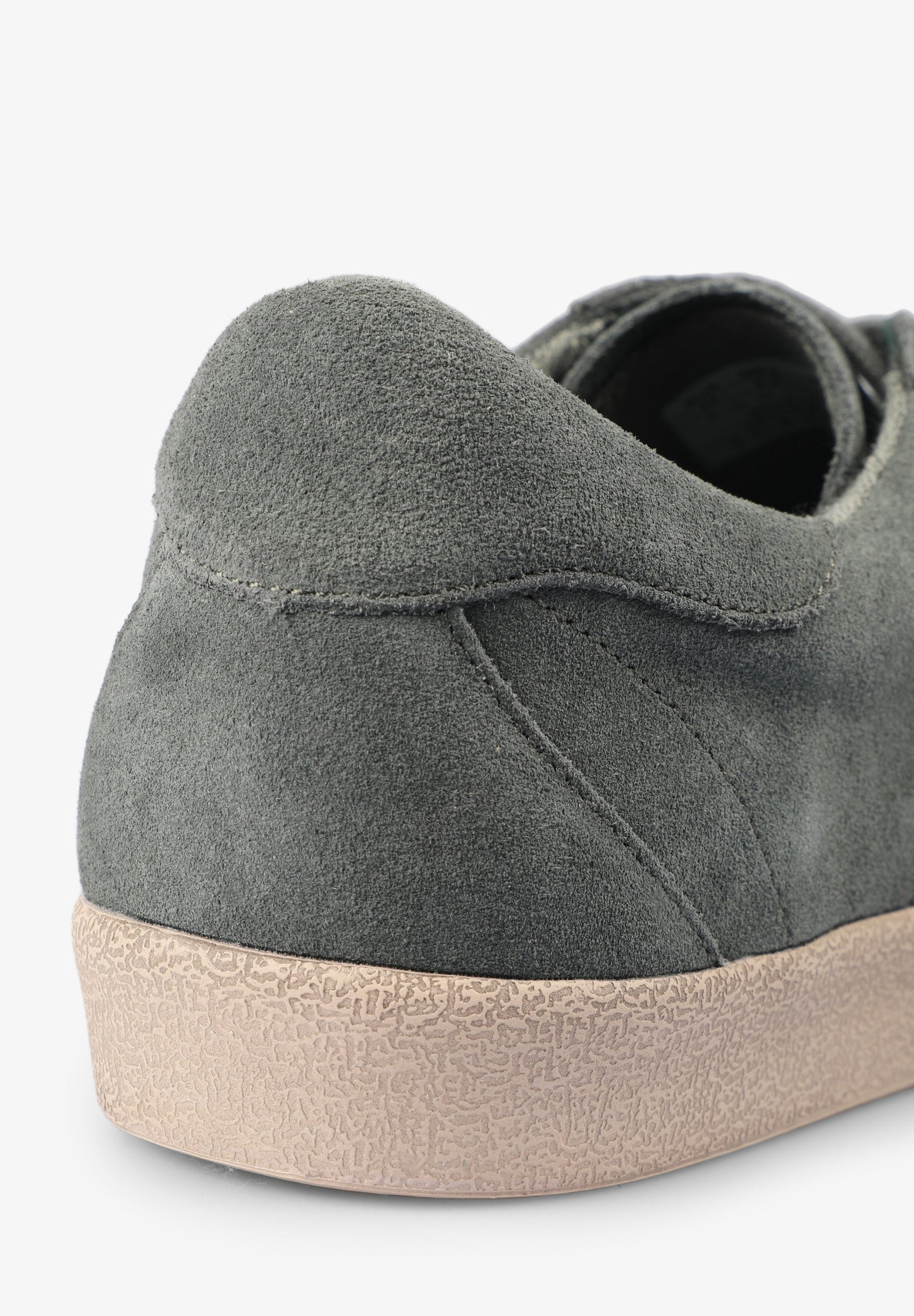 SNEAKERS BAJAS ANTE CALAVERA