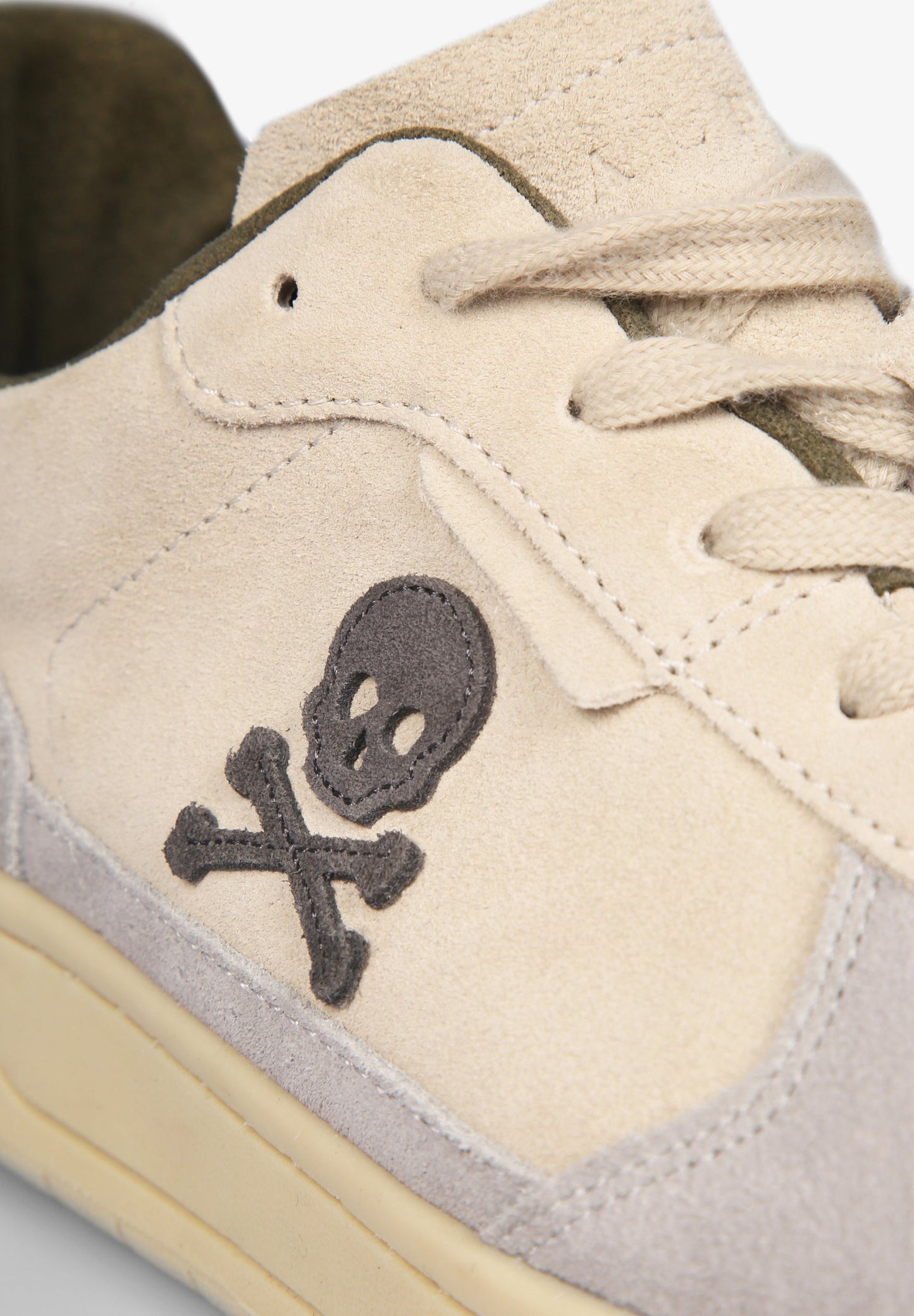 SNEAKERS ANTE TALÓN CONTRASTE