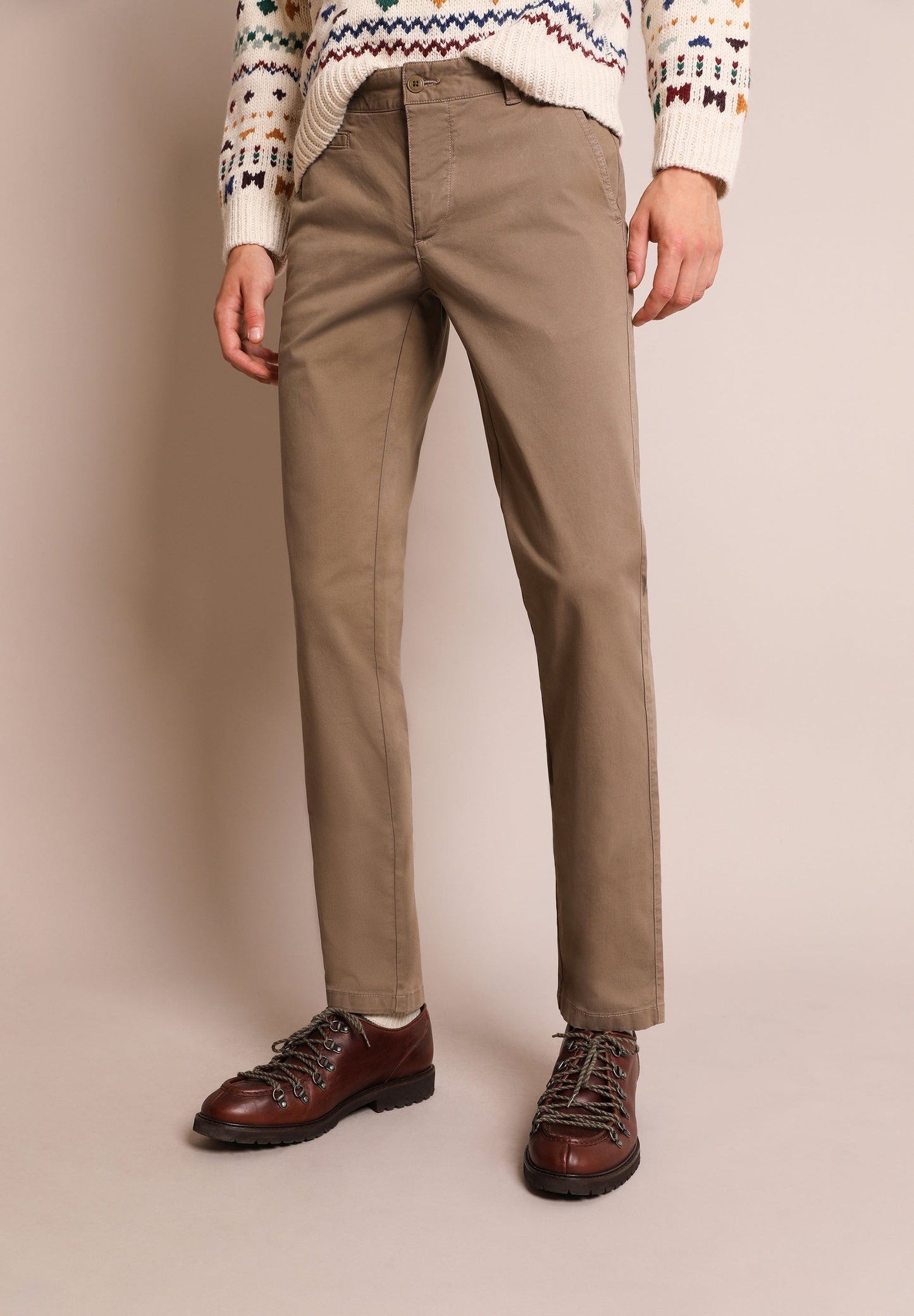 PANTALÓN CHINO CASUAL