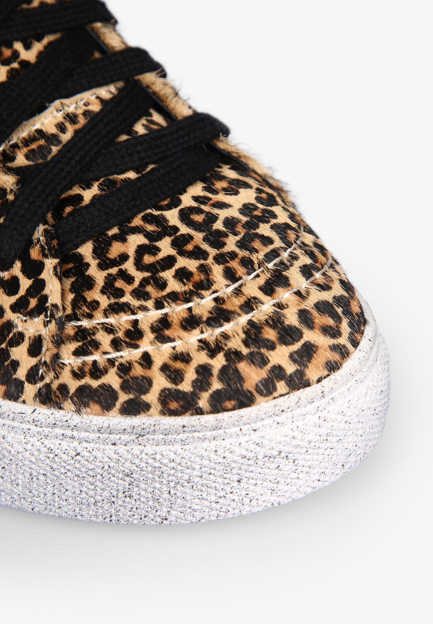 SNEAKERS BOTAS ANIMAL PRINT TACHAS