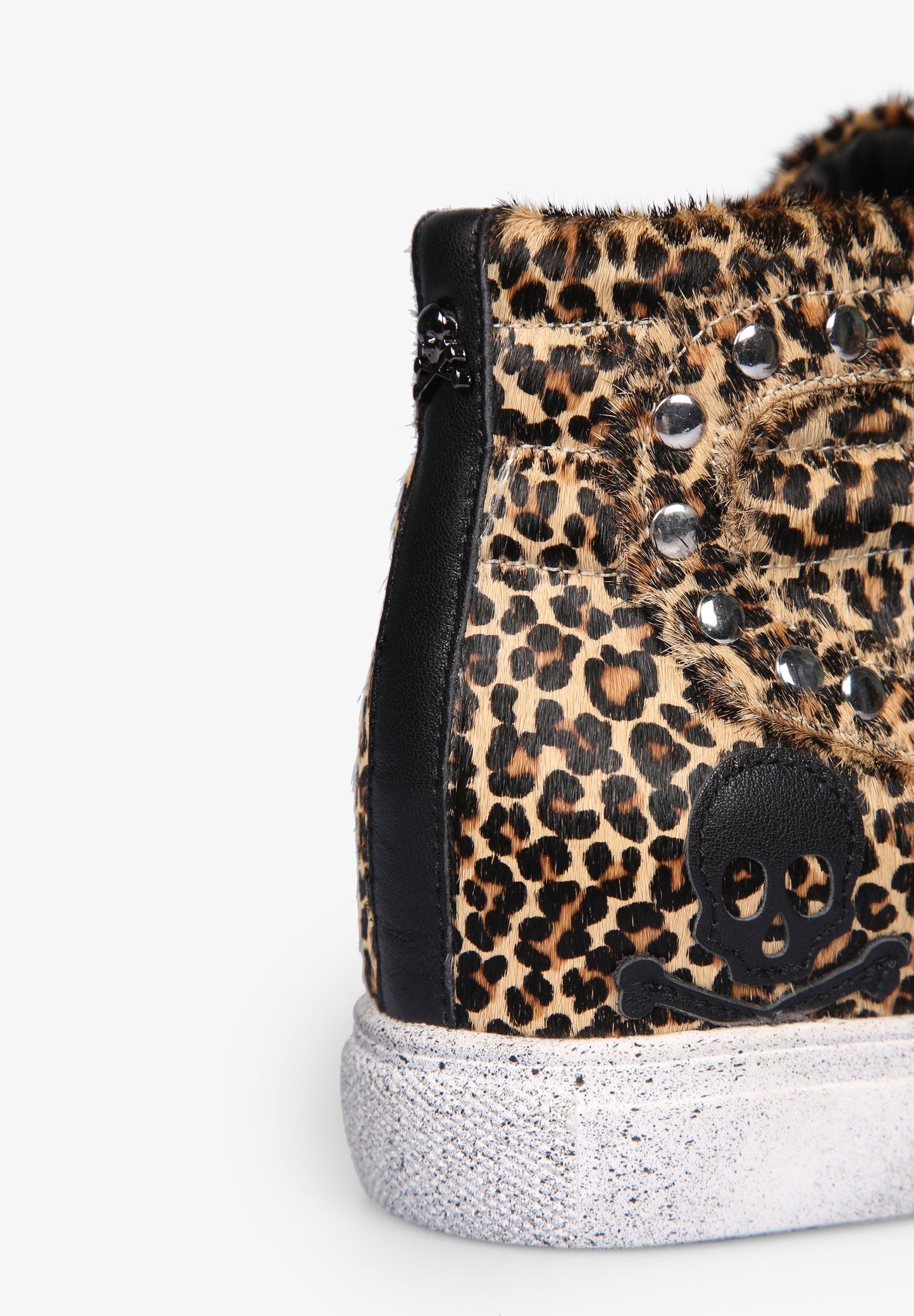 SNEAKERS BOTAS ANIMAL PRINT TACHAS