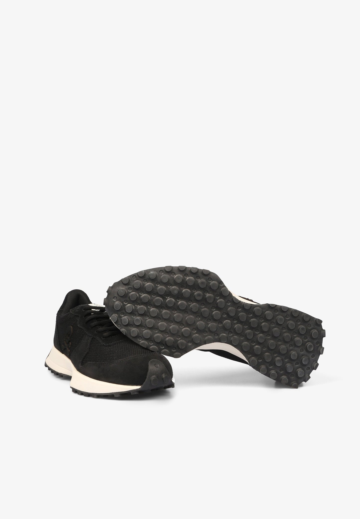 SNEAKERS CALAVERA SUELA DENTADA