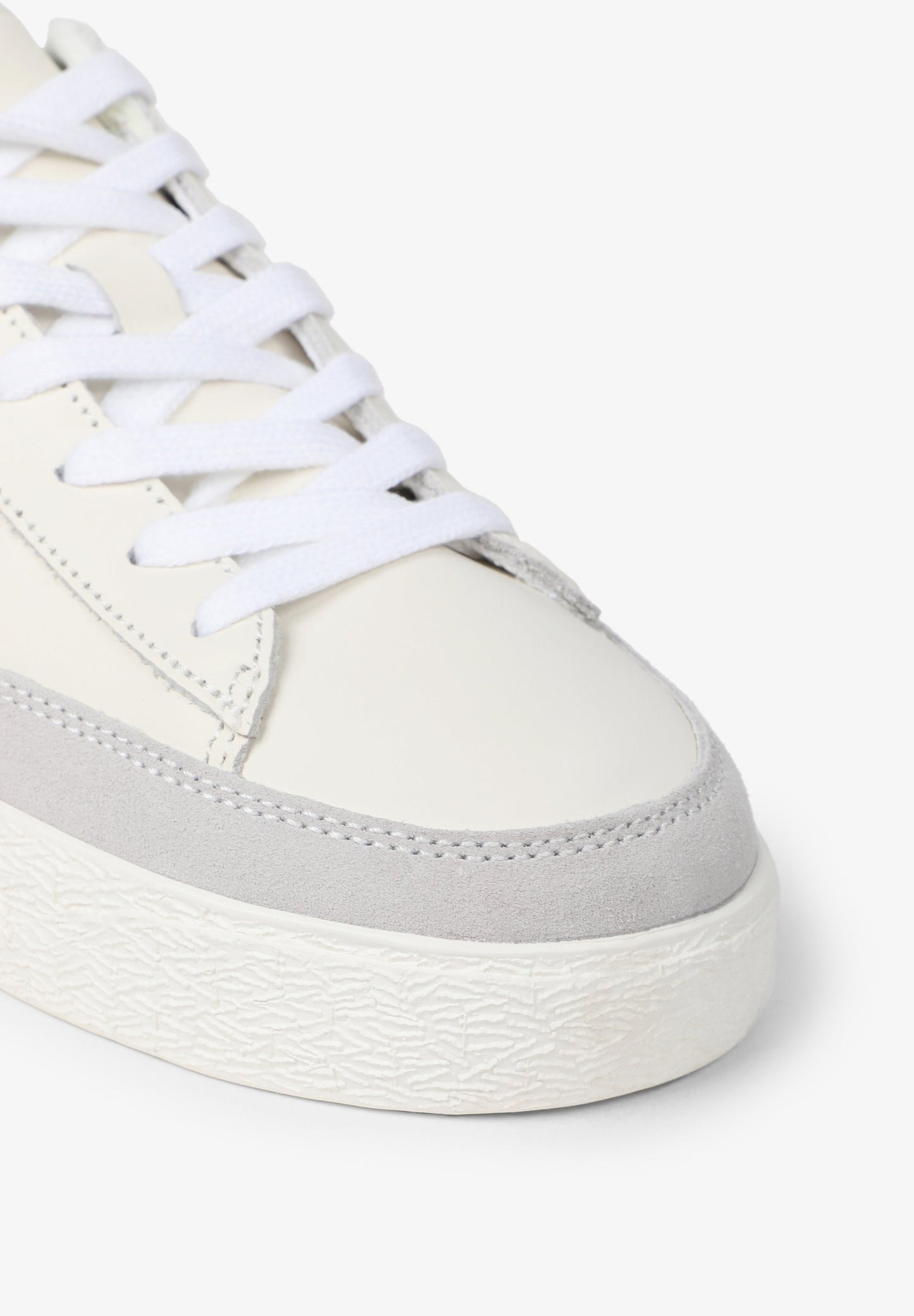 SNEAKERS BAJAS CONTRASTE