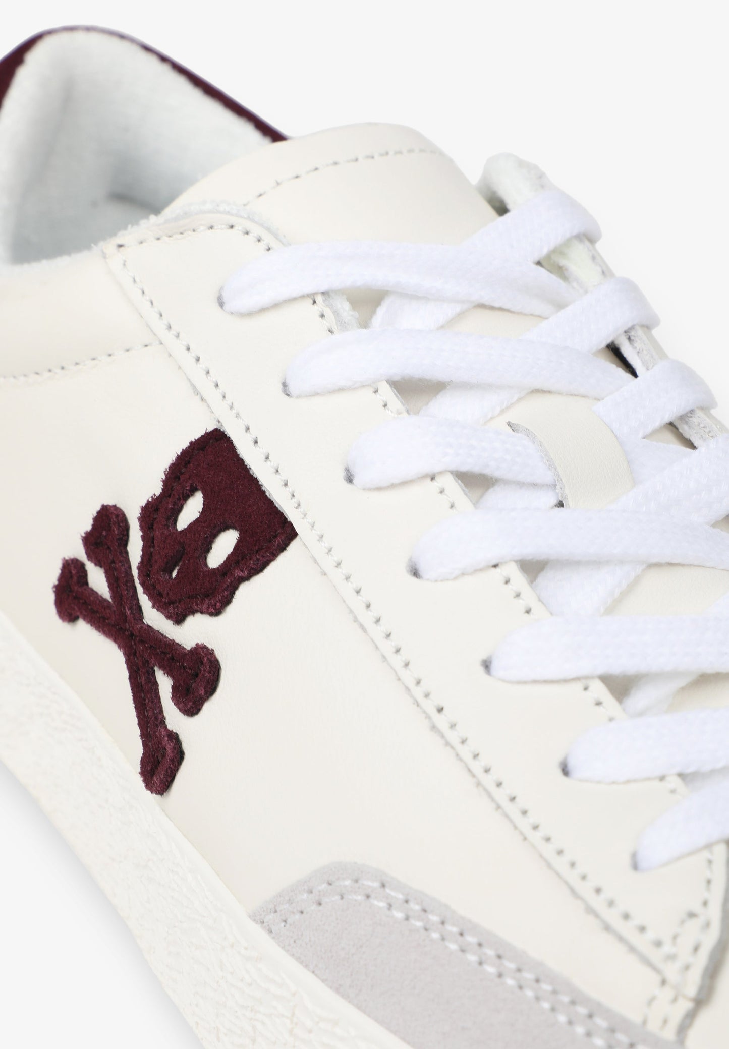 SNEAKERS BAJAS CONTRASTE