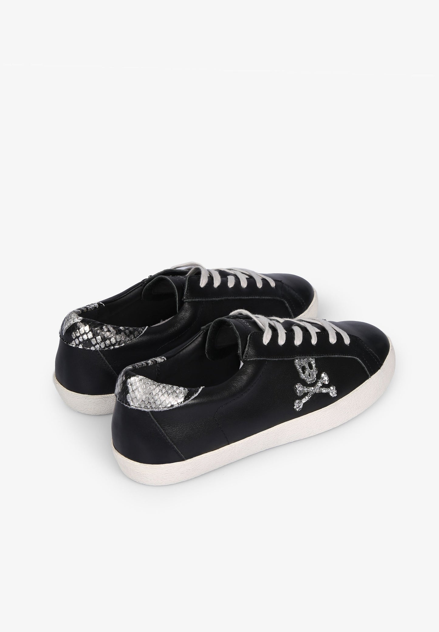 SNEAKERS BAJAS DETALLE ANIMAL PRINT