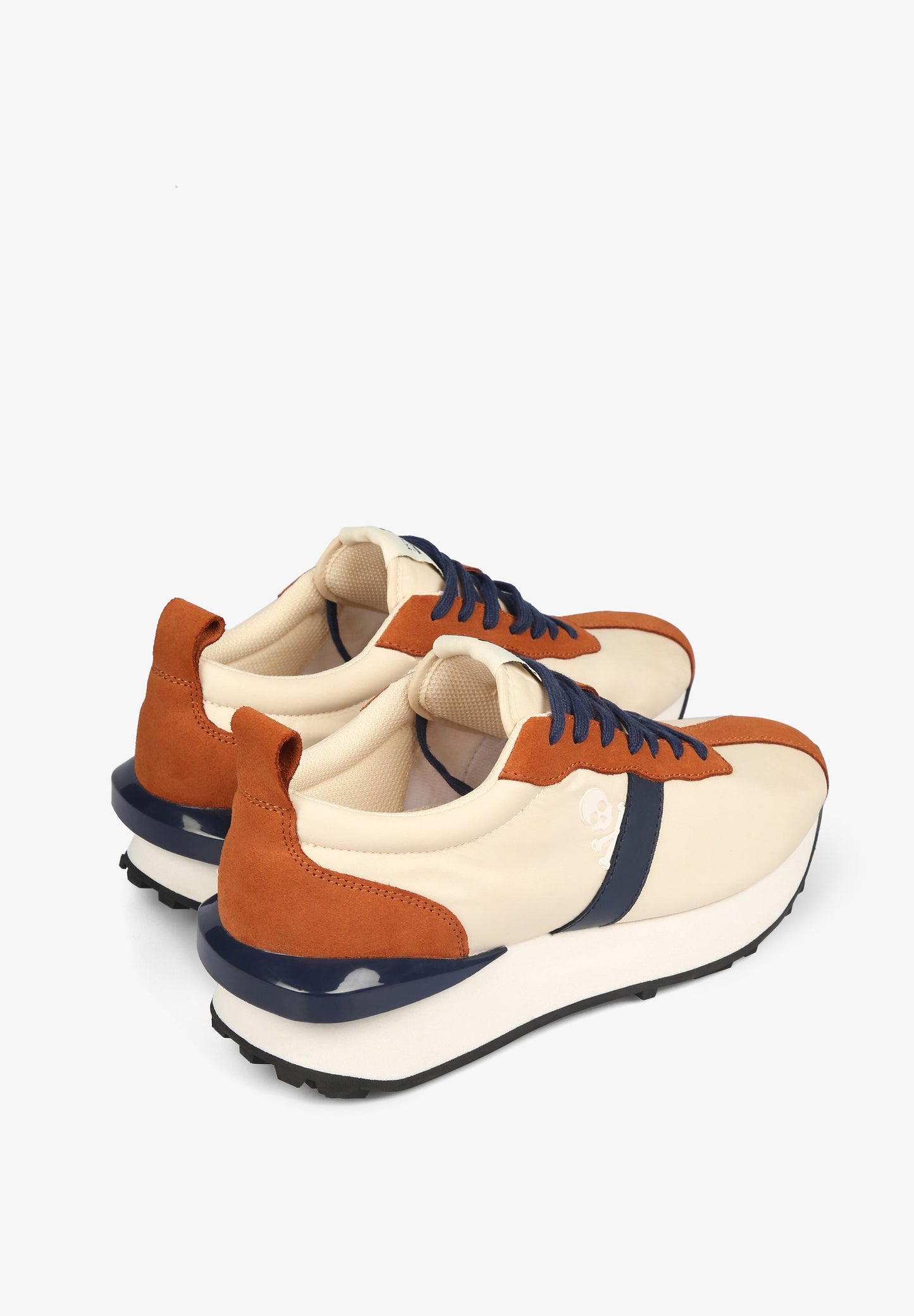 SNEAKERS ESTABILIZADOR PRONUNCIADO