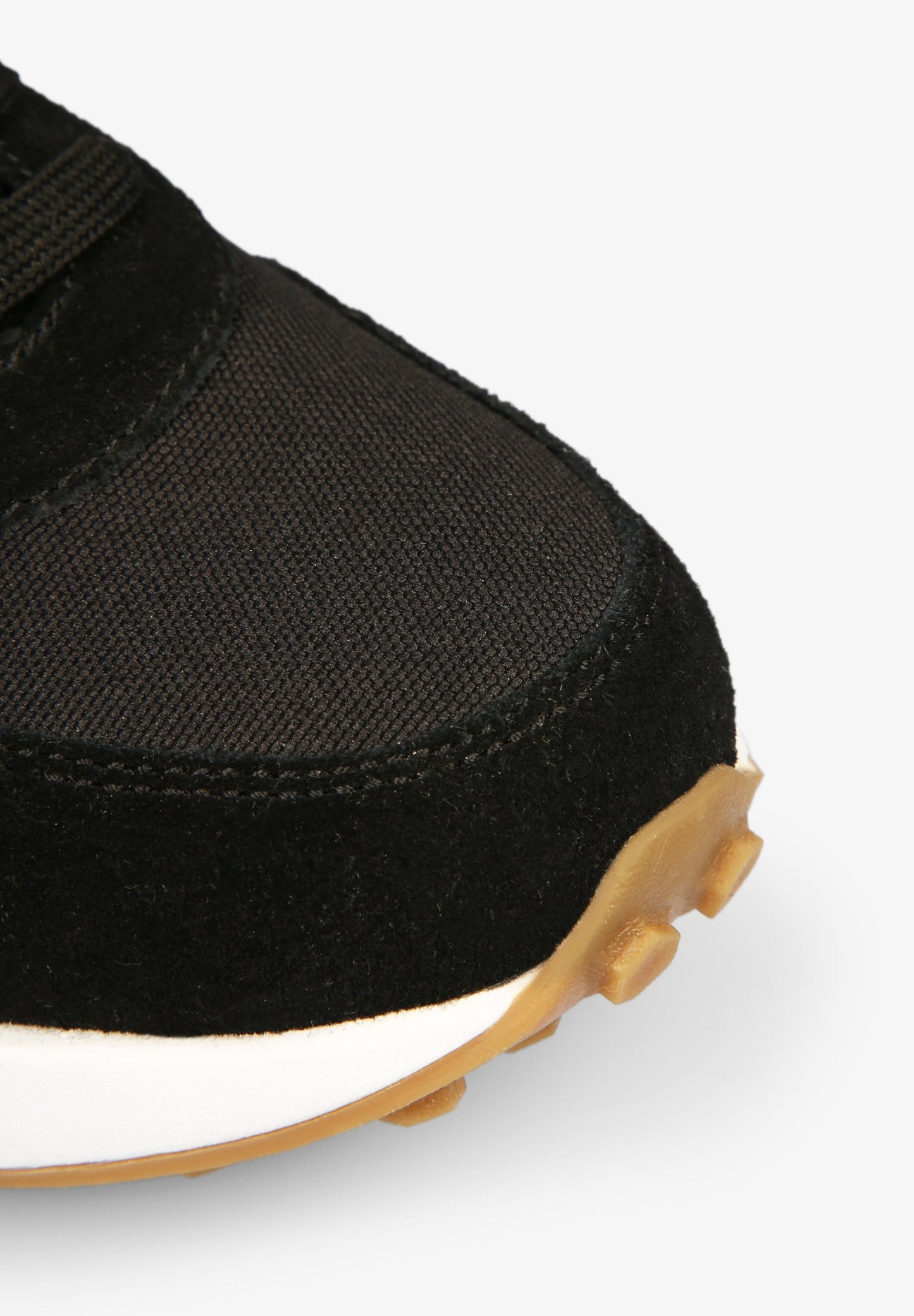 SNEAKERS CALAVERA CONTRASTE