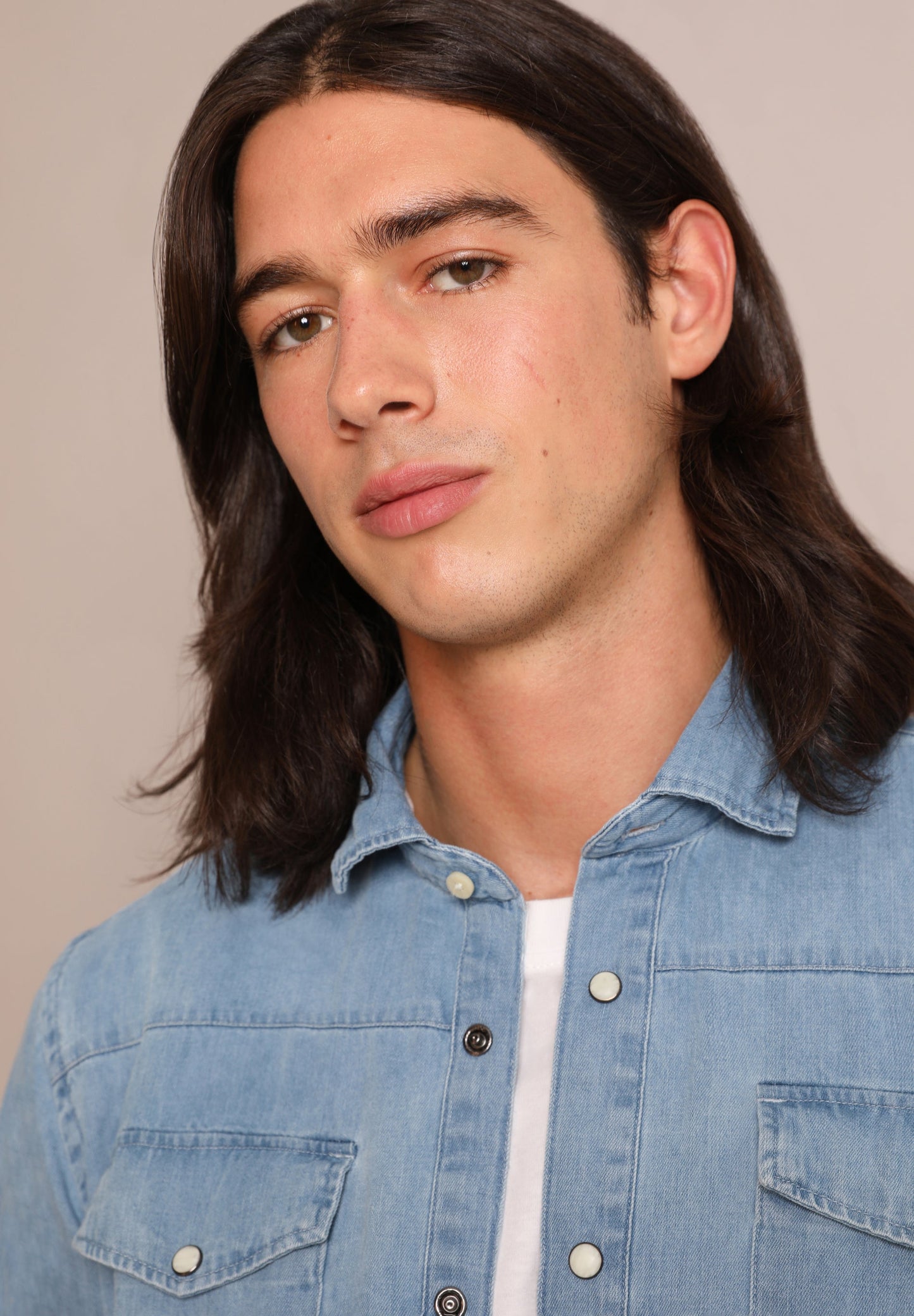 CAMISA DENIM BOLSILLOS