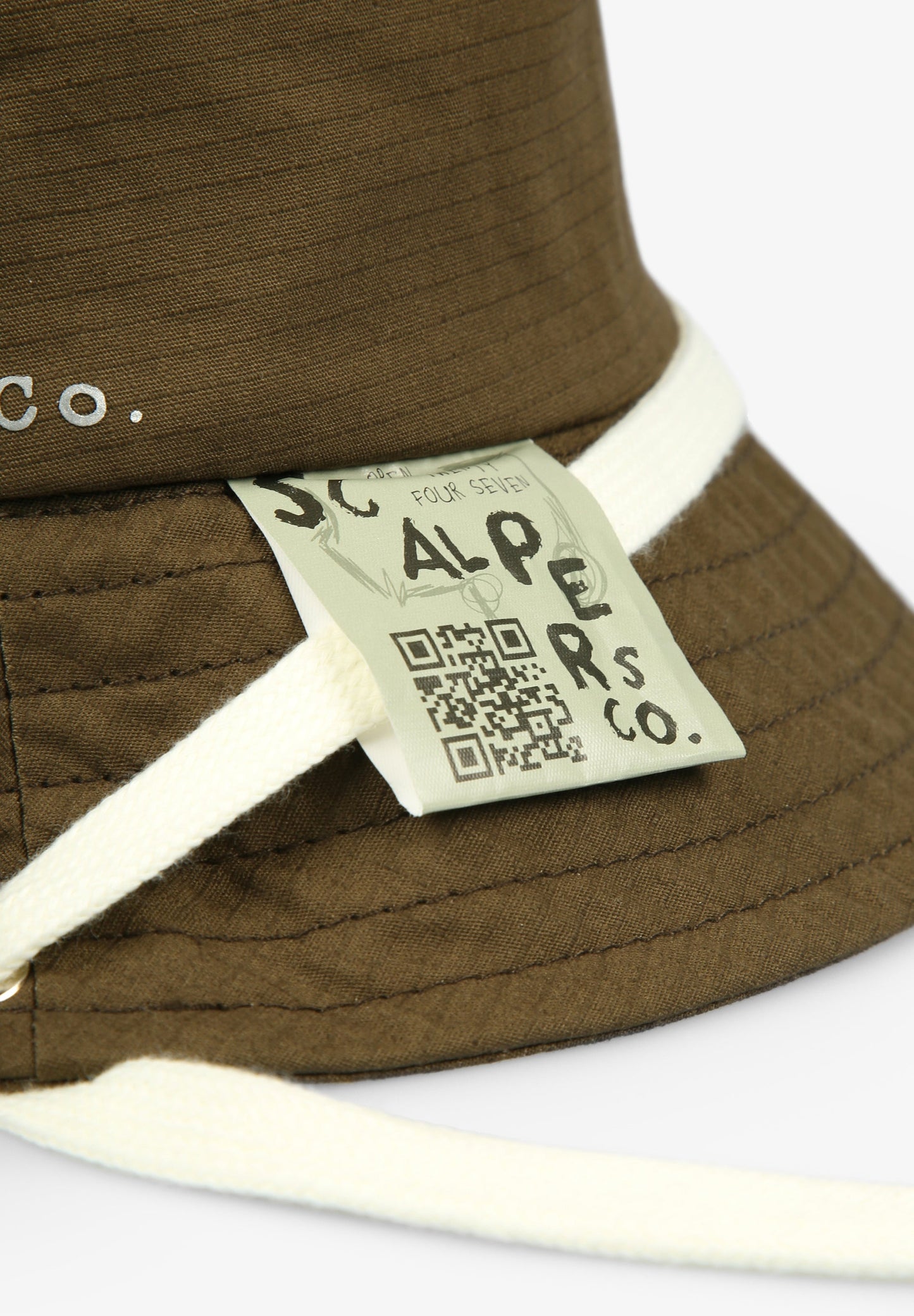 GORRO BUCKET CUERDAS