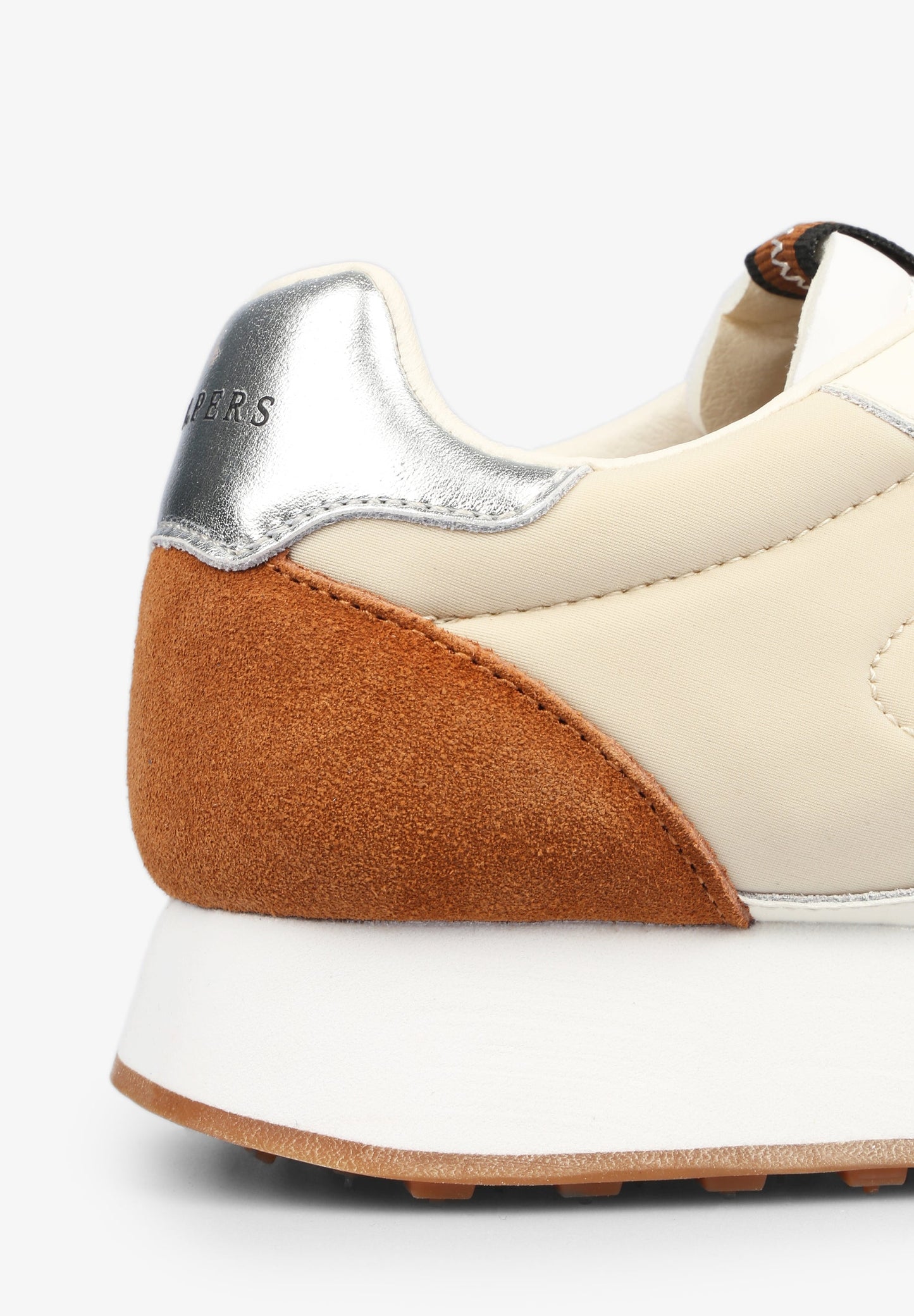 SNEAKERS METALIZADAS SUELA PRONUNCIADA