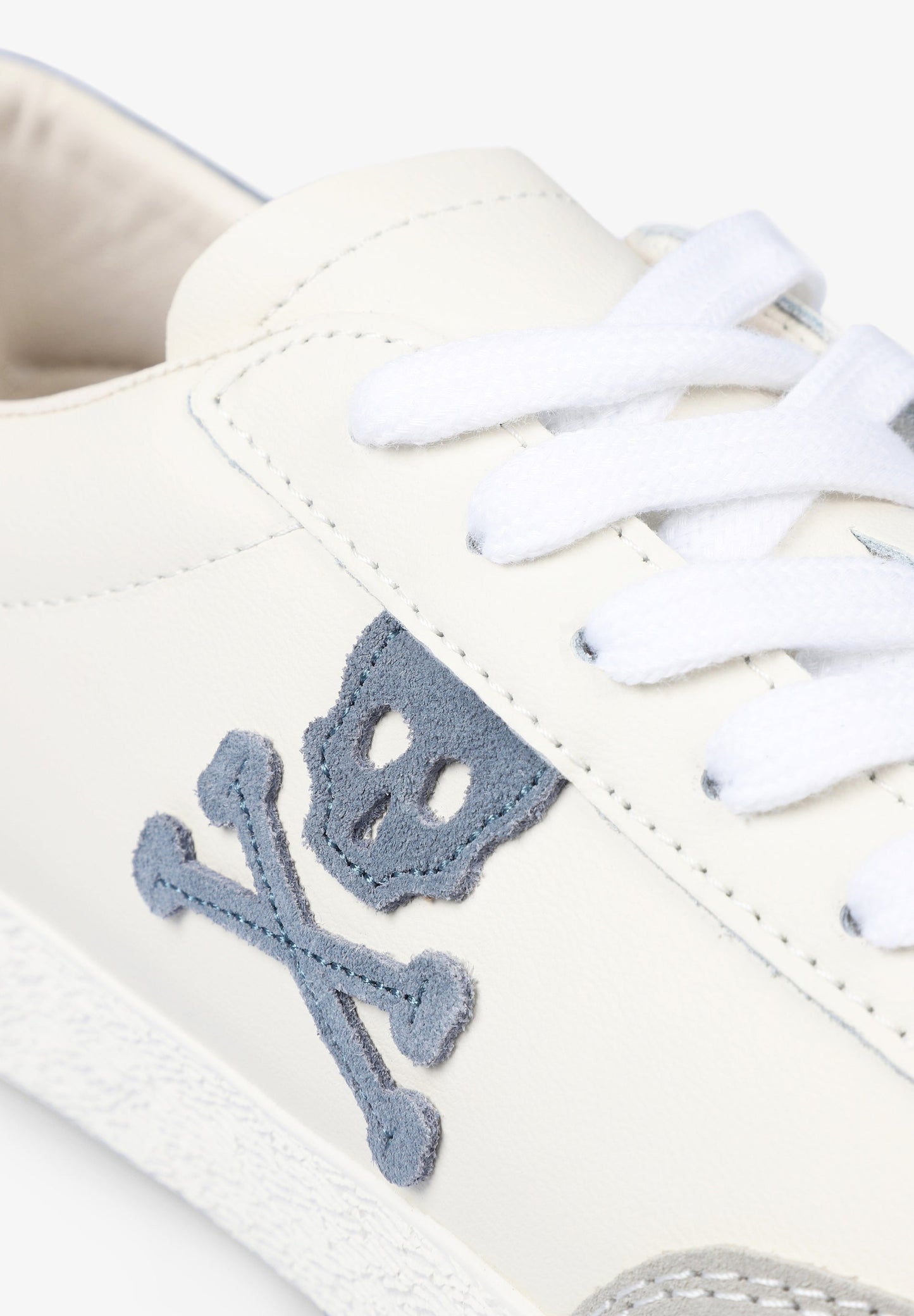 SNEAKERS BAJAS CONTRASTE