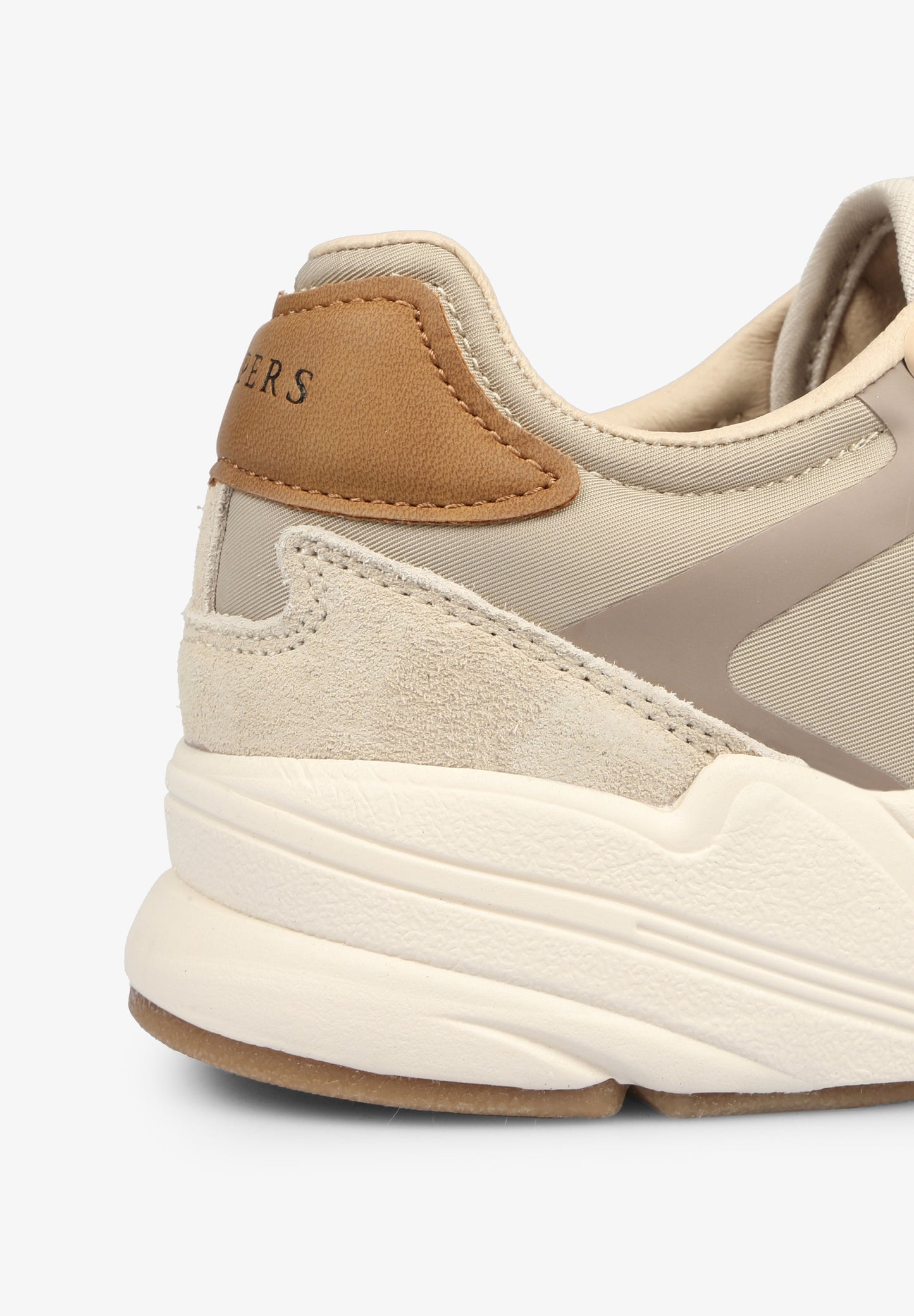 SNEAKERS SUELA GRUESA