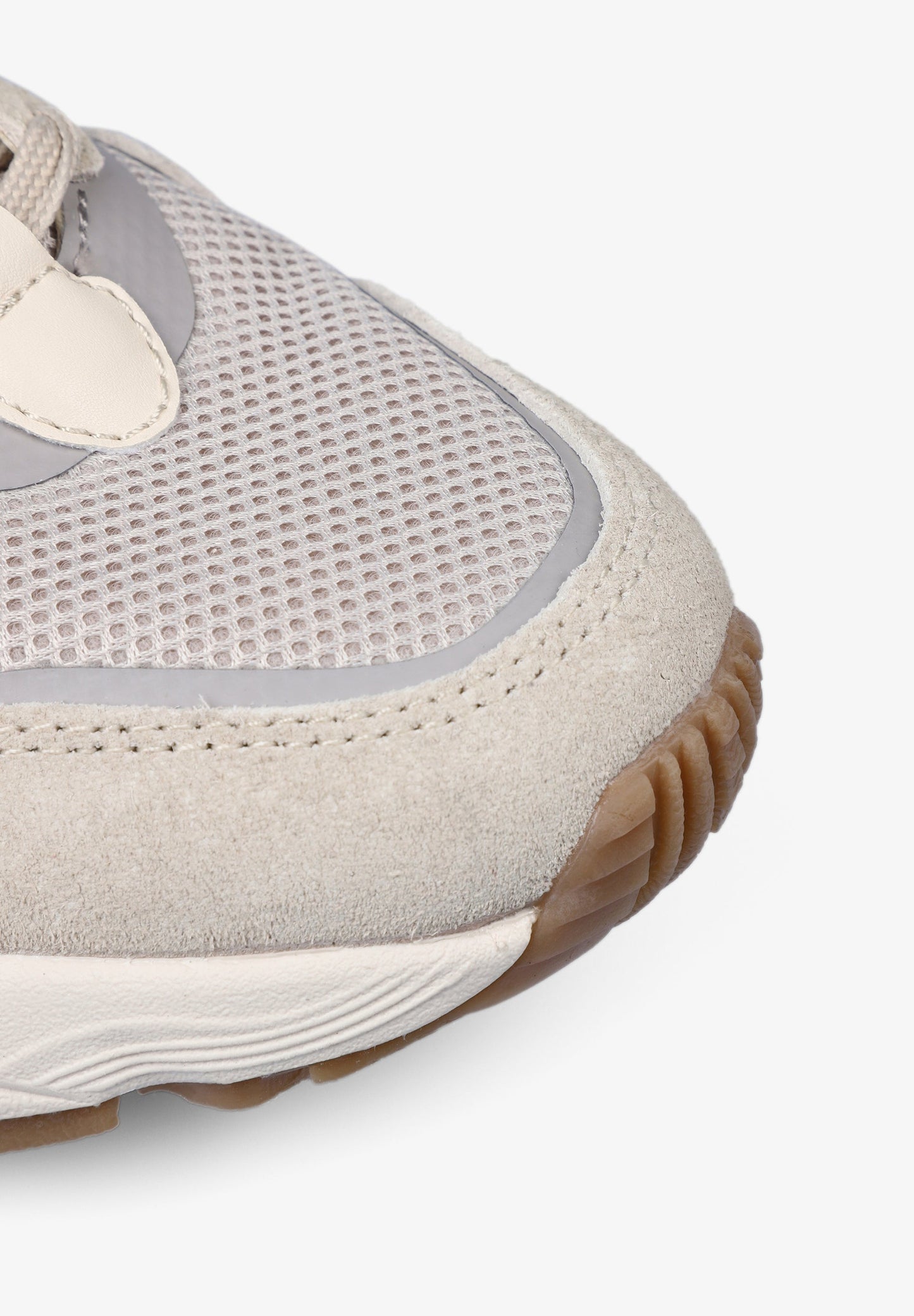 SNEAKERS SUELA GRUESA