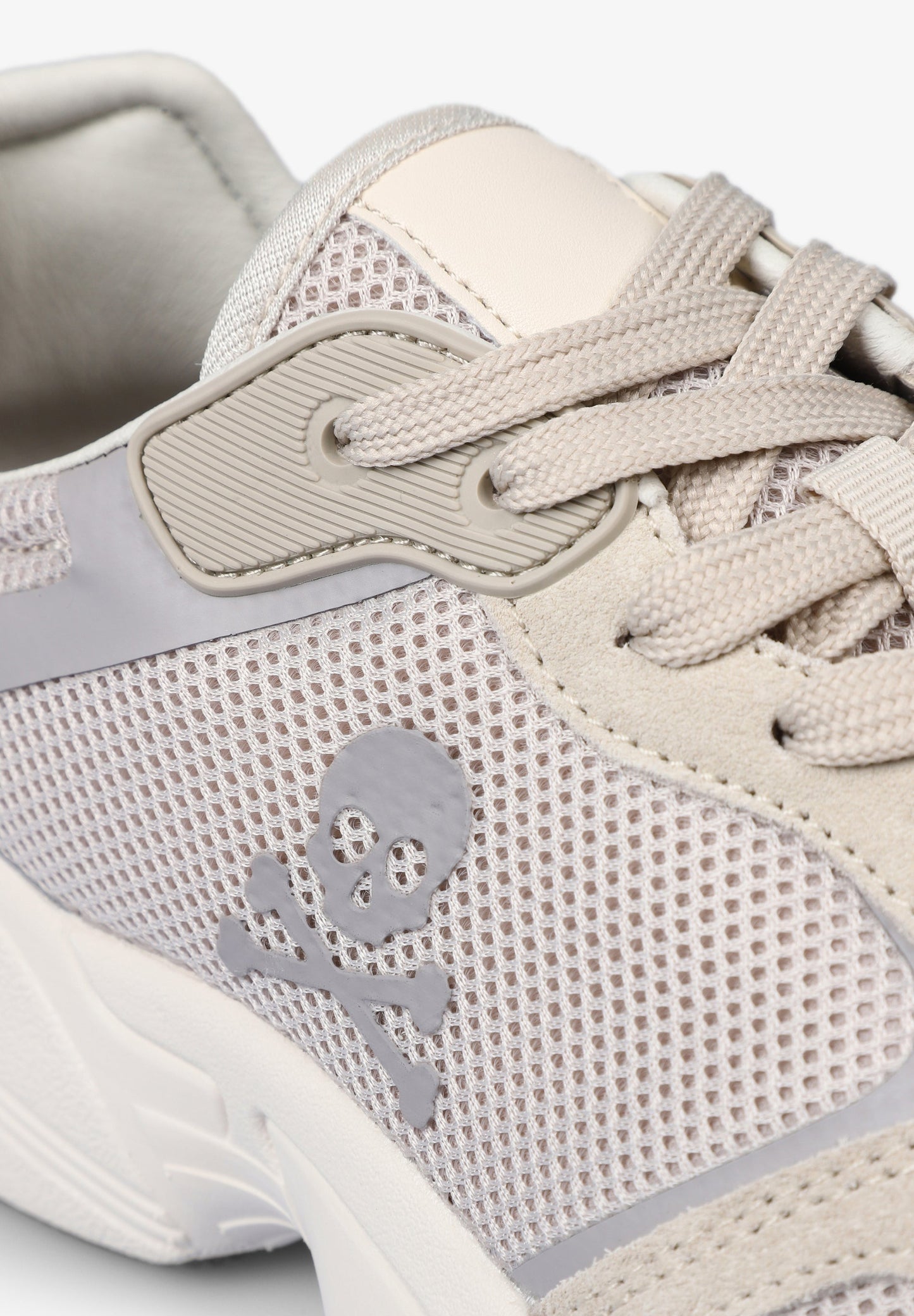 SNEAKERS SUELA GRUESA