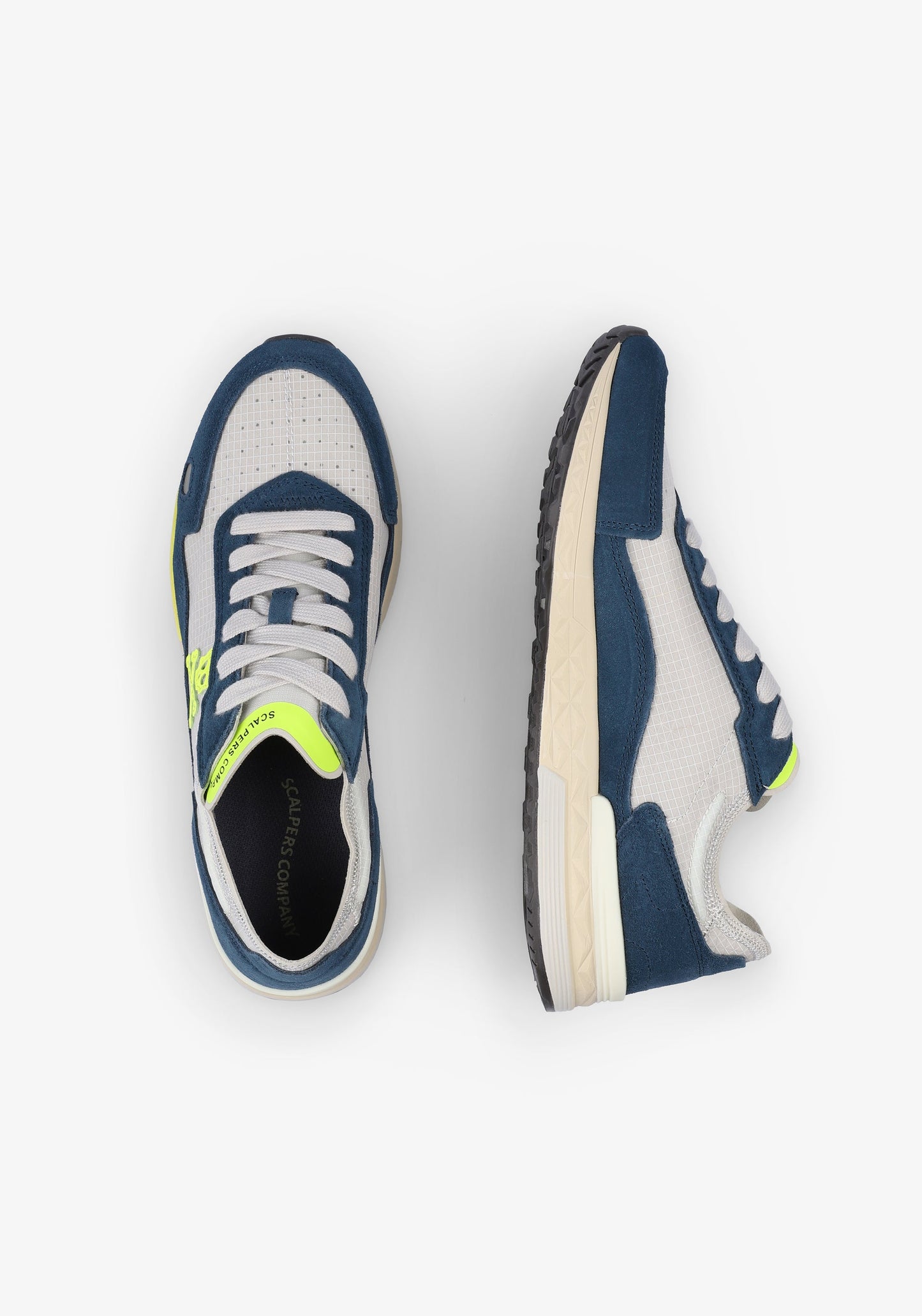 SNEAKERS CALAVERA DETALLES FLÚOR