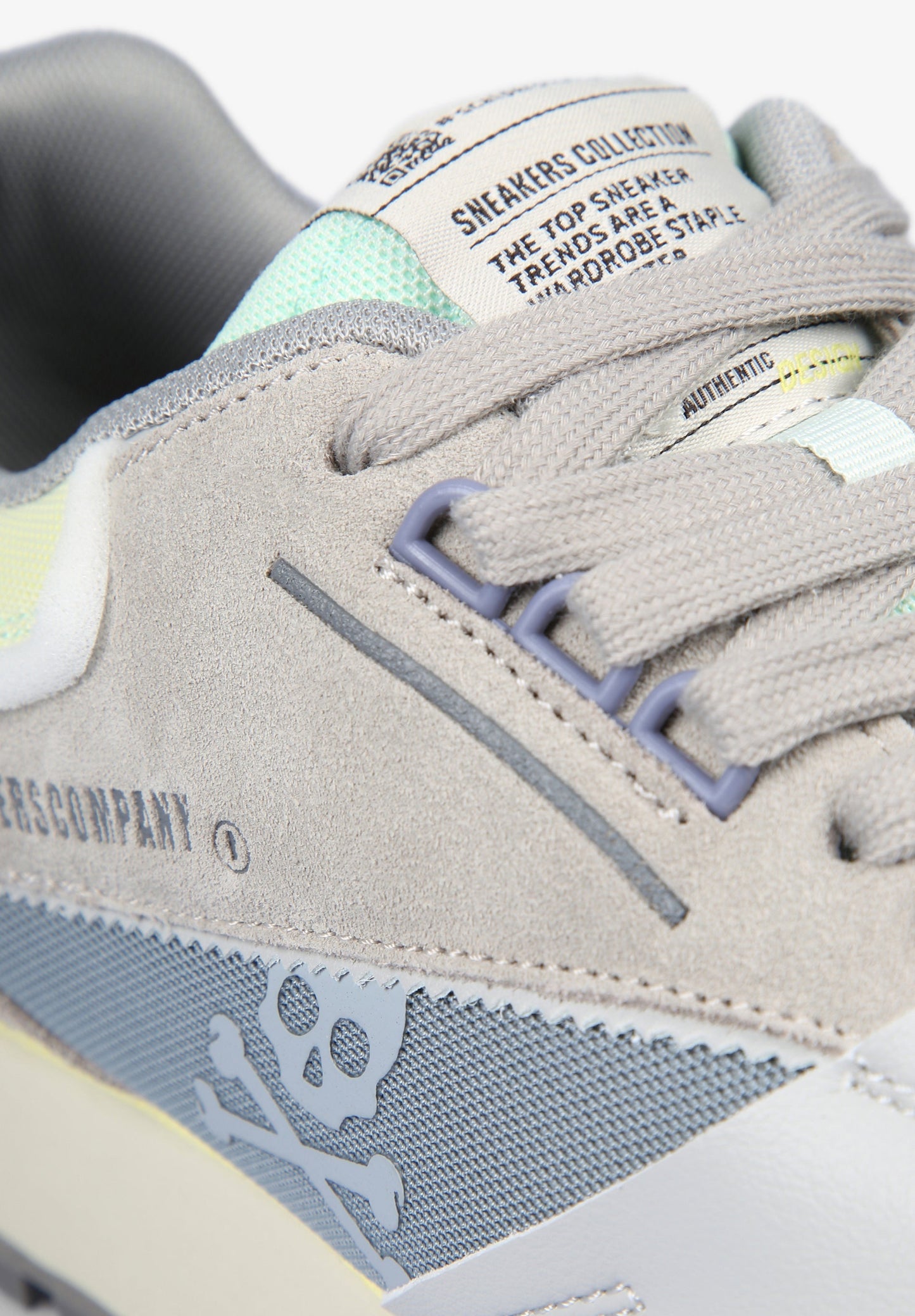 SNEAKERS TEJIDOS CALAVERA