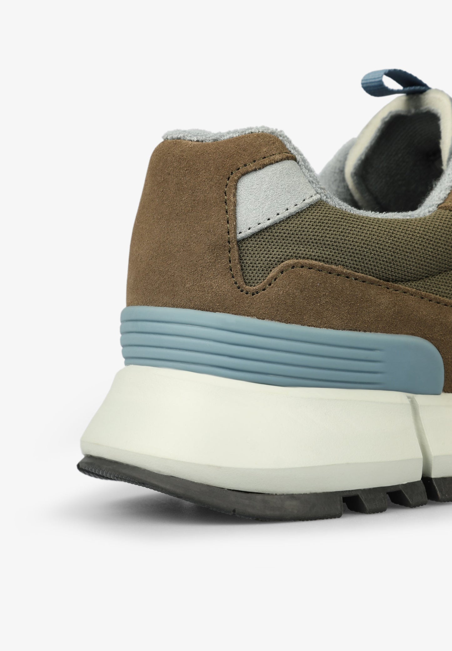 SNEAKERS SUELA ANCHA