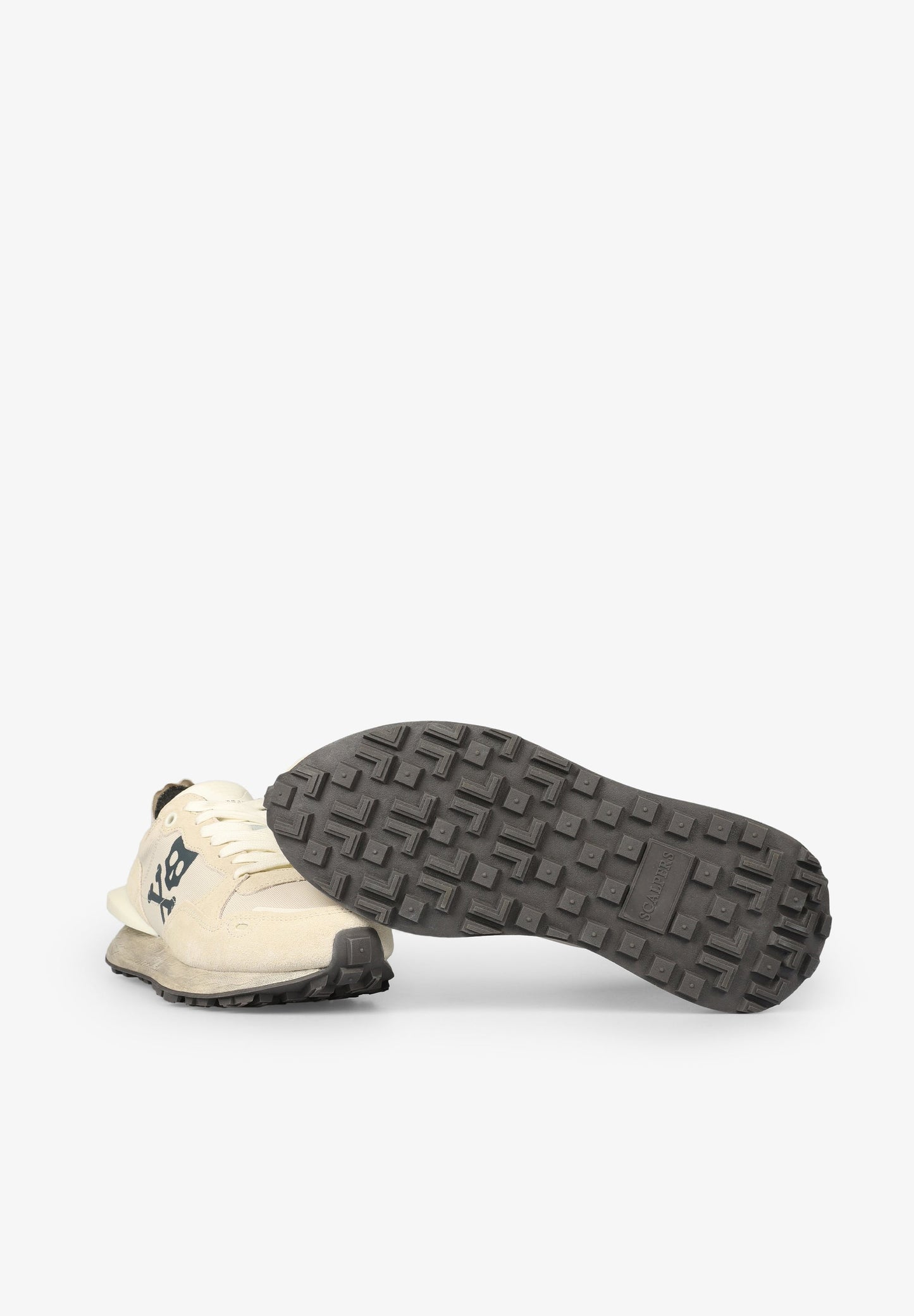 SNEAKERS CALAVERA ESTABILIZADOR