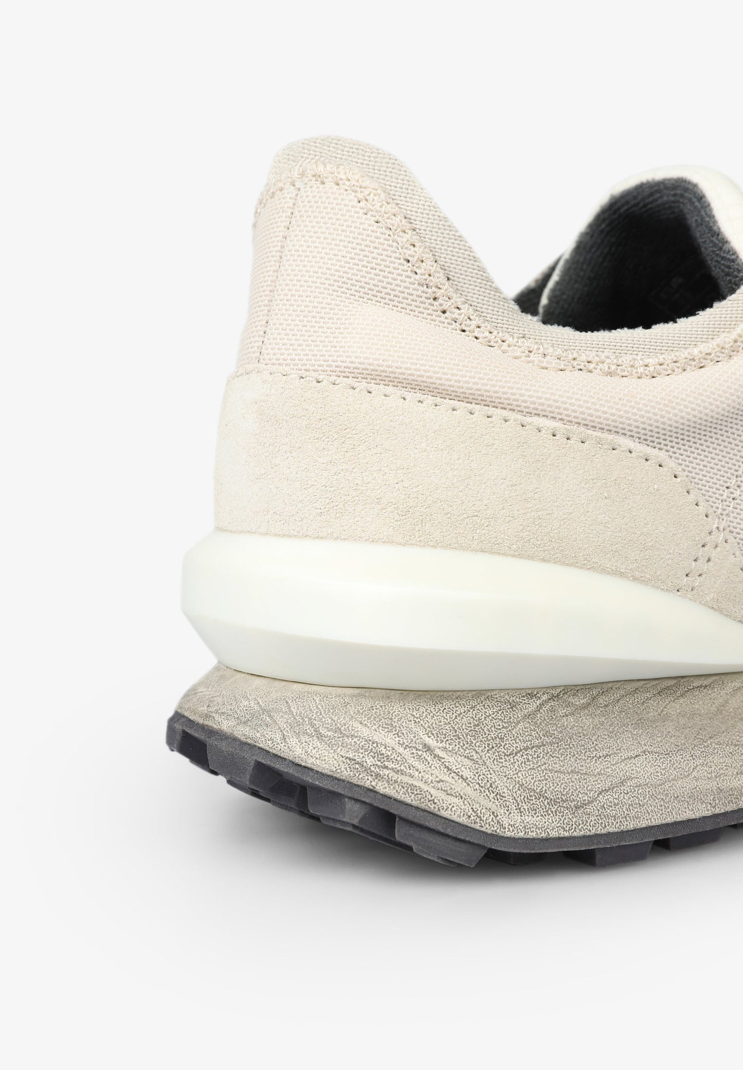 SNEAKERS CALAVERA ESTABILIZADOR