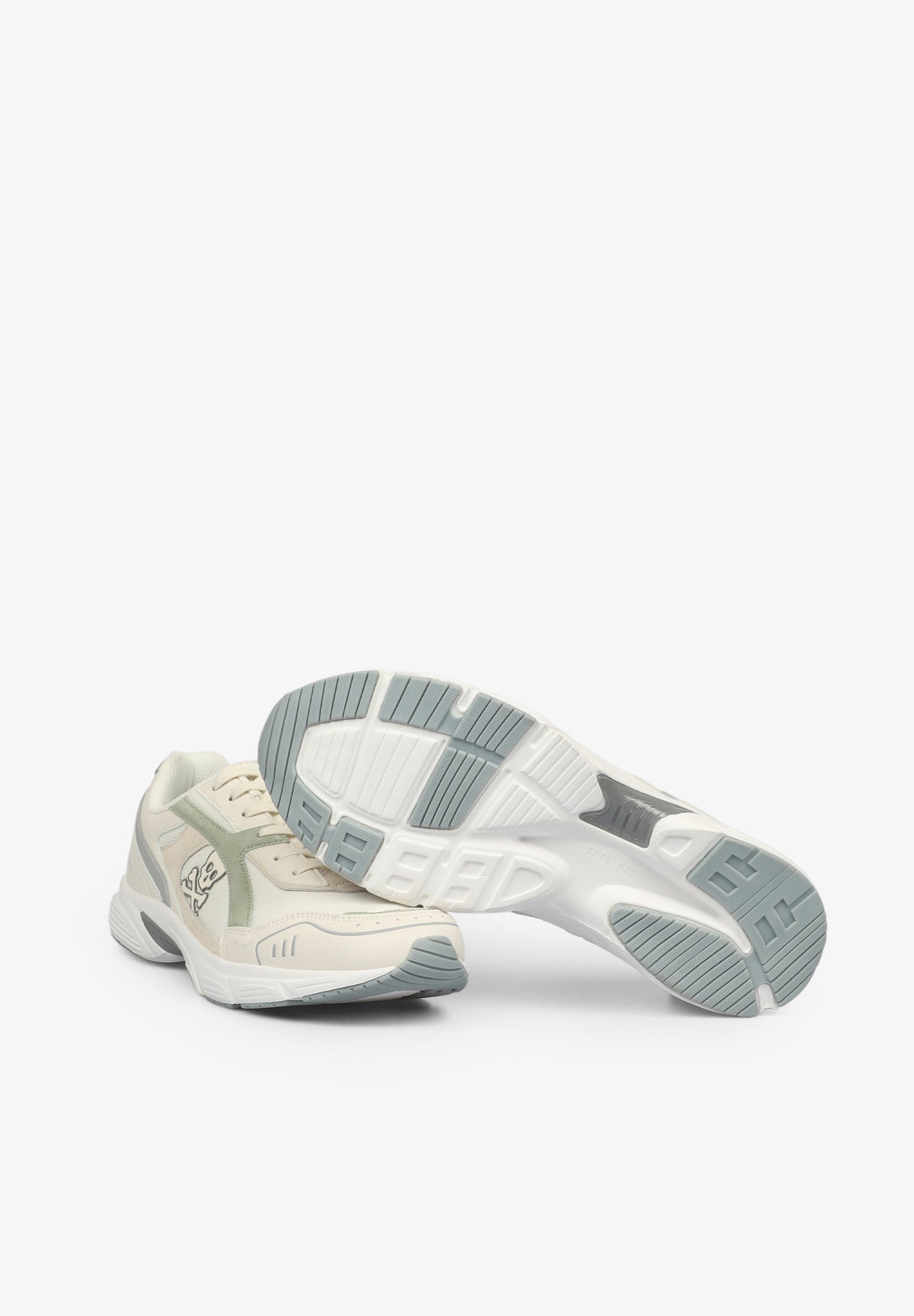 SNEAKERS LIGERAS PATCH CALAVERA