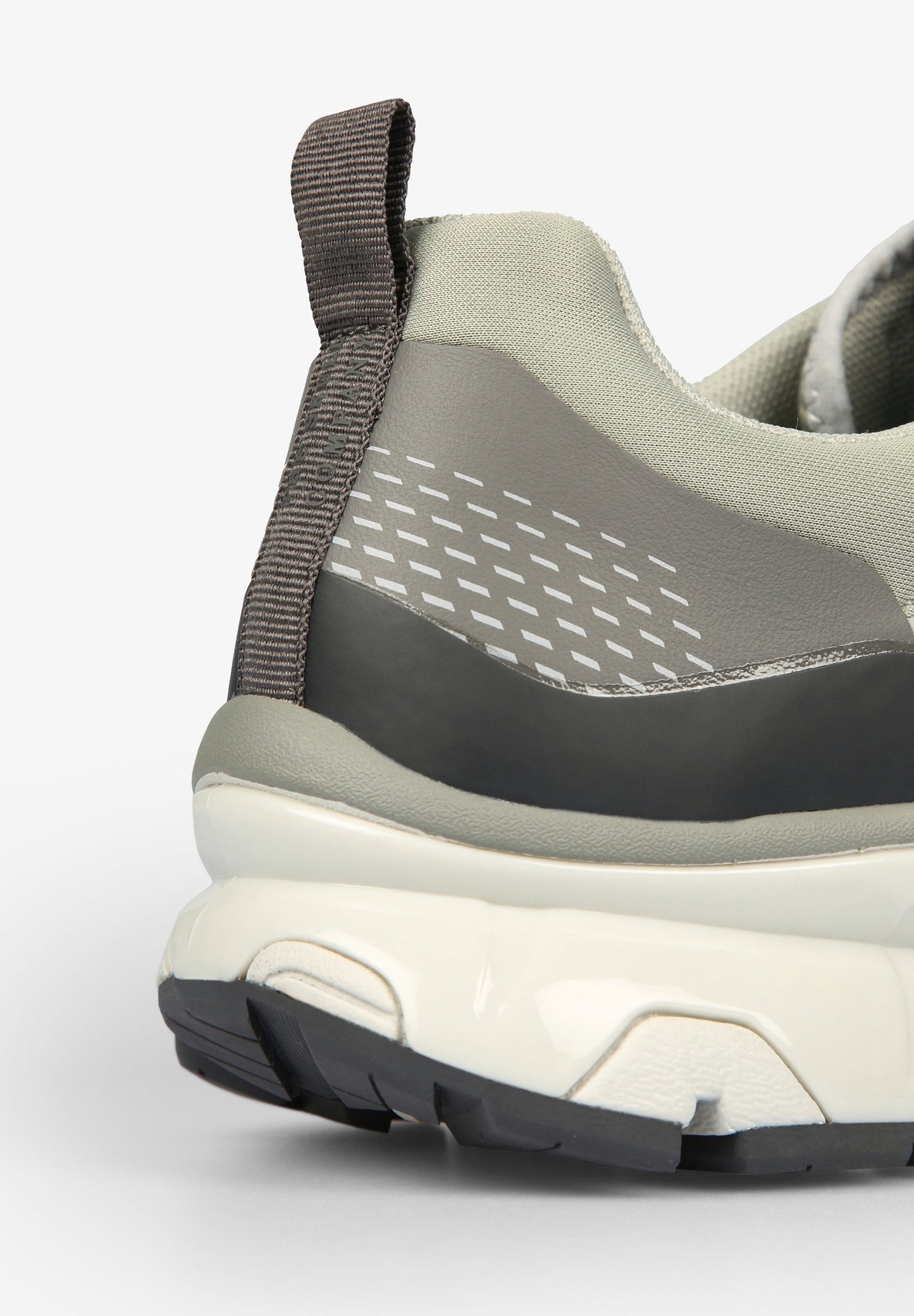 SNEAKERS SUELA TRACK