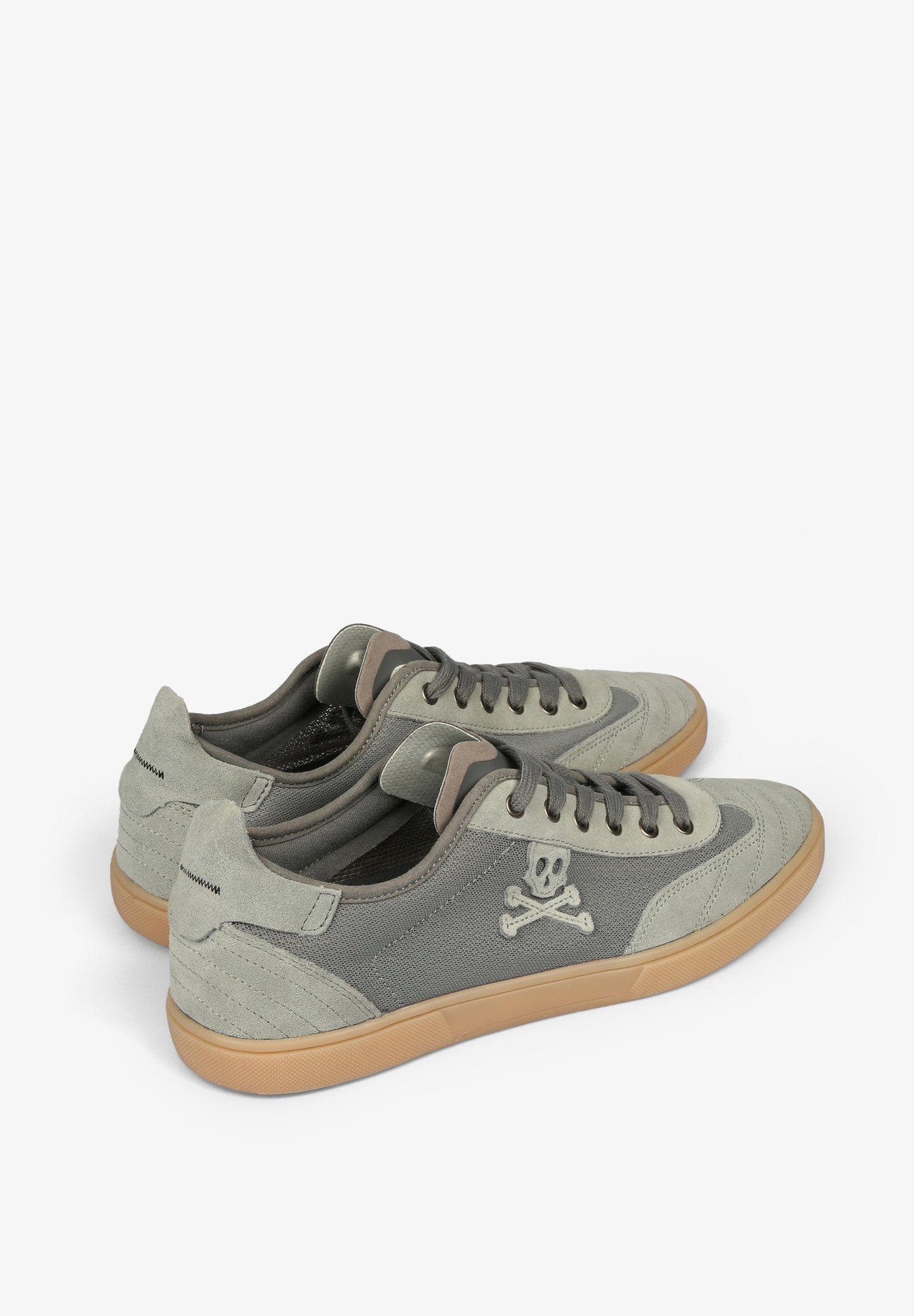 SNEAKERS BAJAS ANTE CALAVERA