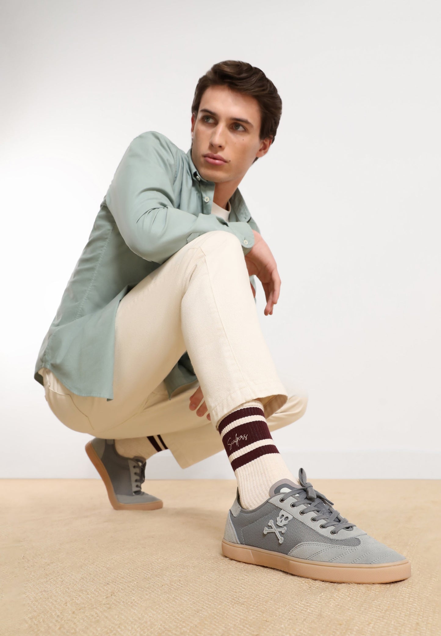 SNEAKERS BAJAS ANTE CALAVERA