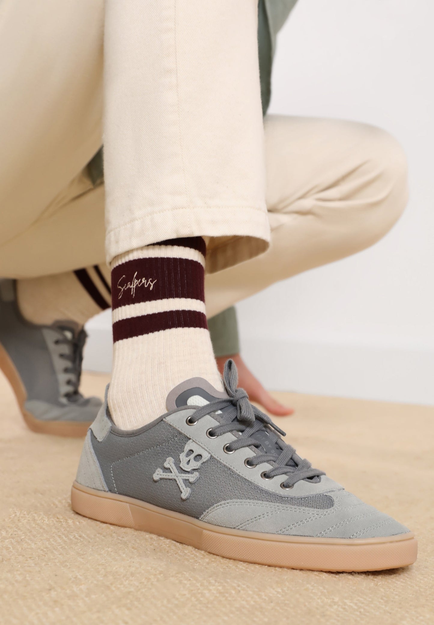 SNEAKERS BAJAS ANTE CALAVERA