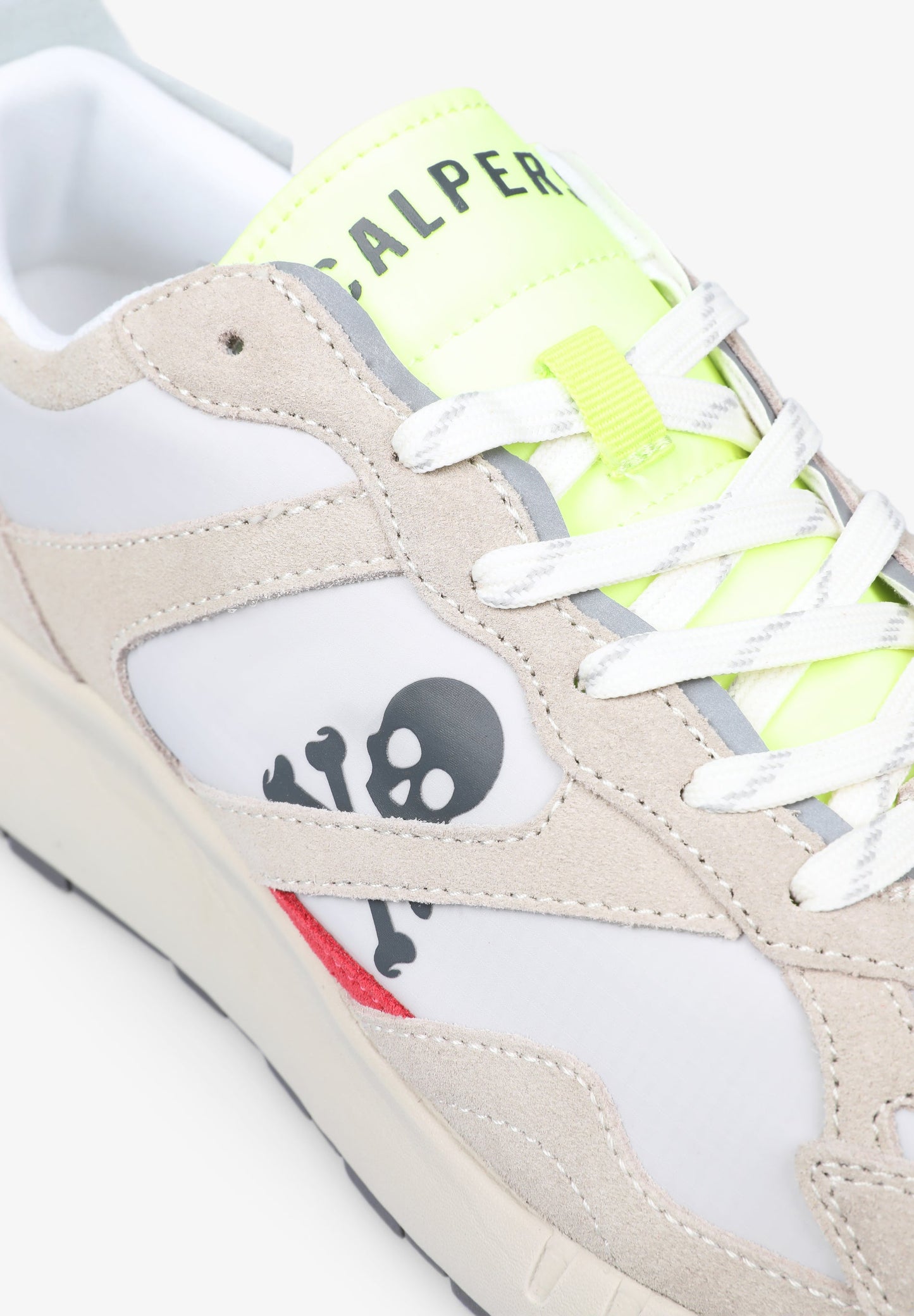 SNEAKERS DETALLE FLÚOR