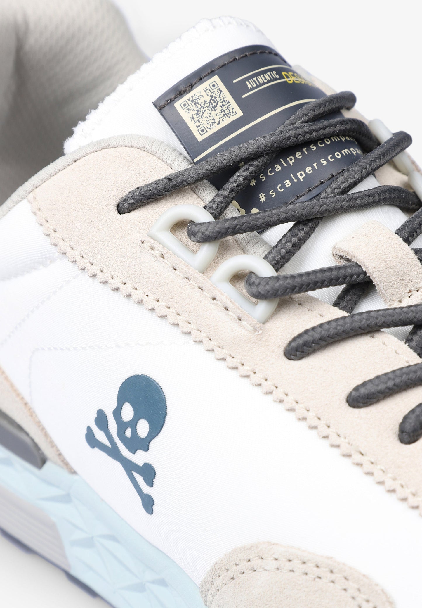 SNEAKERS CALAVERA LATERAL