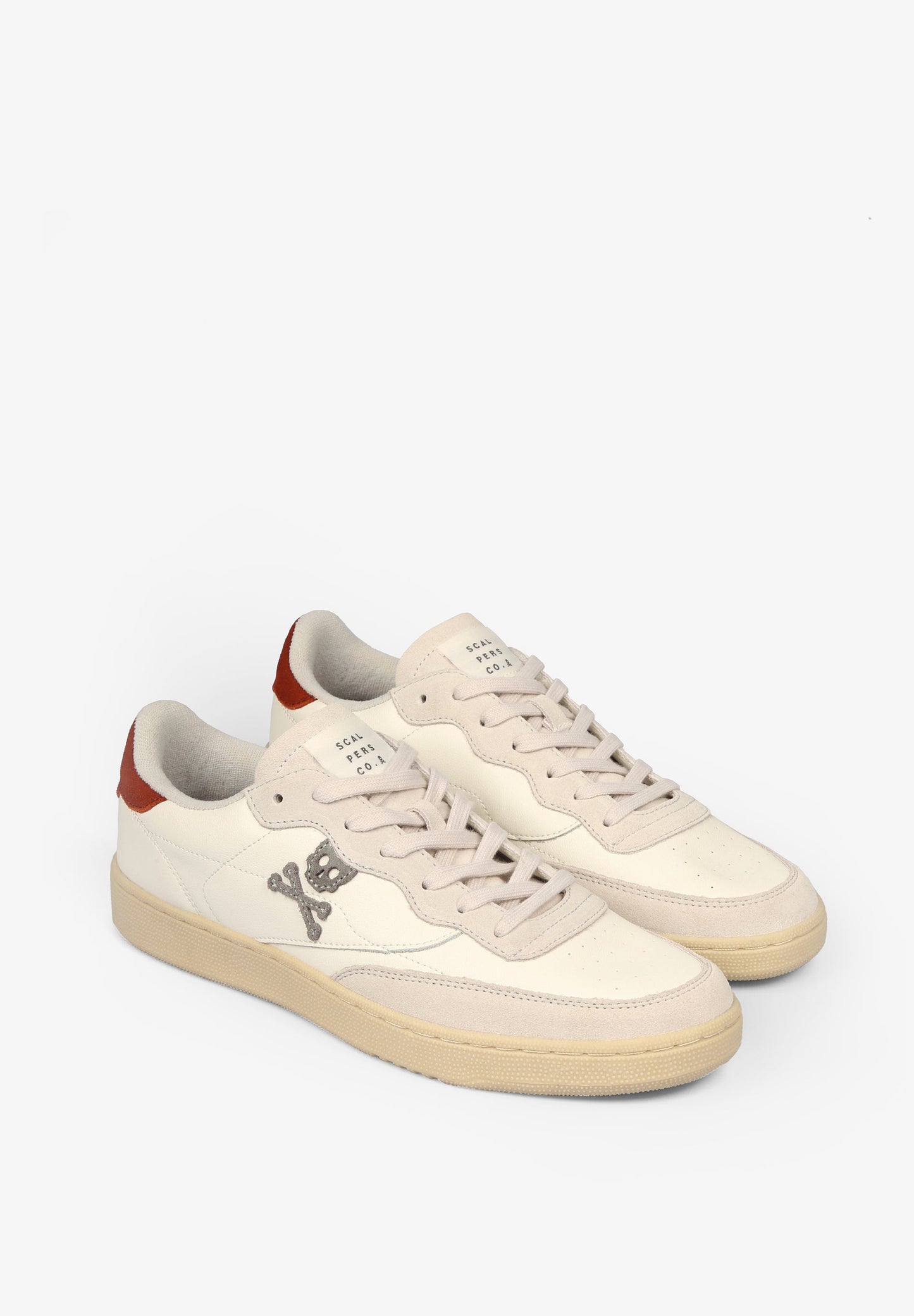 SNEAKERS DETALLE TALÓN