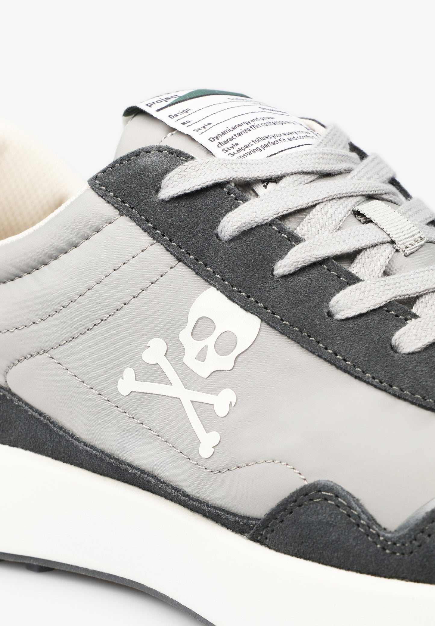 SNEAKERS SUELA DENTADA