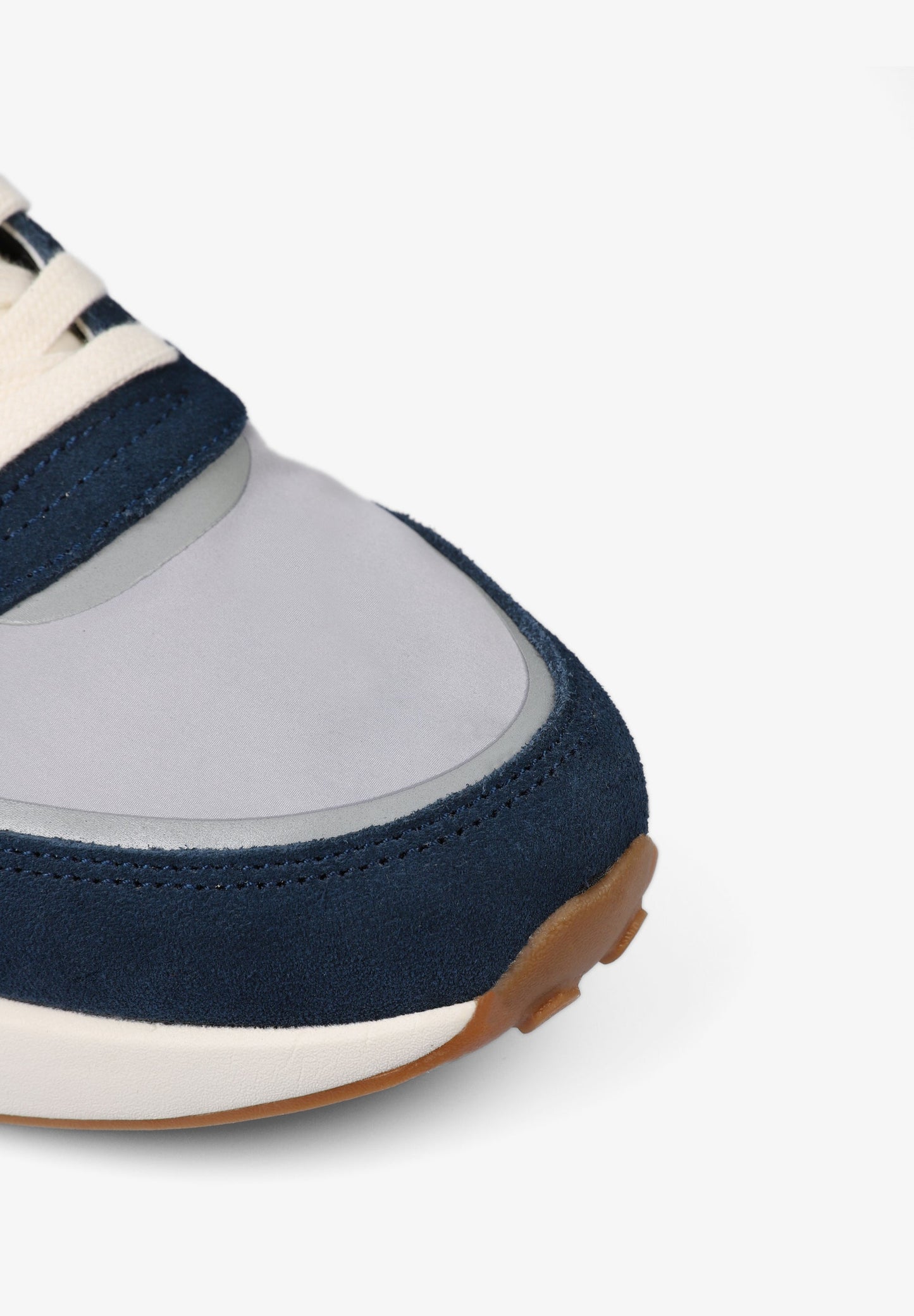 SNEAKERS SUELA DENTADA