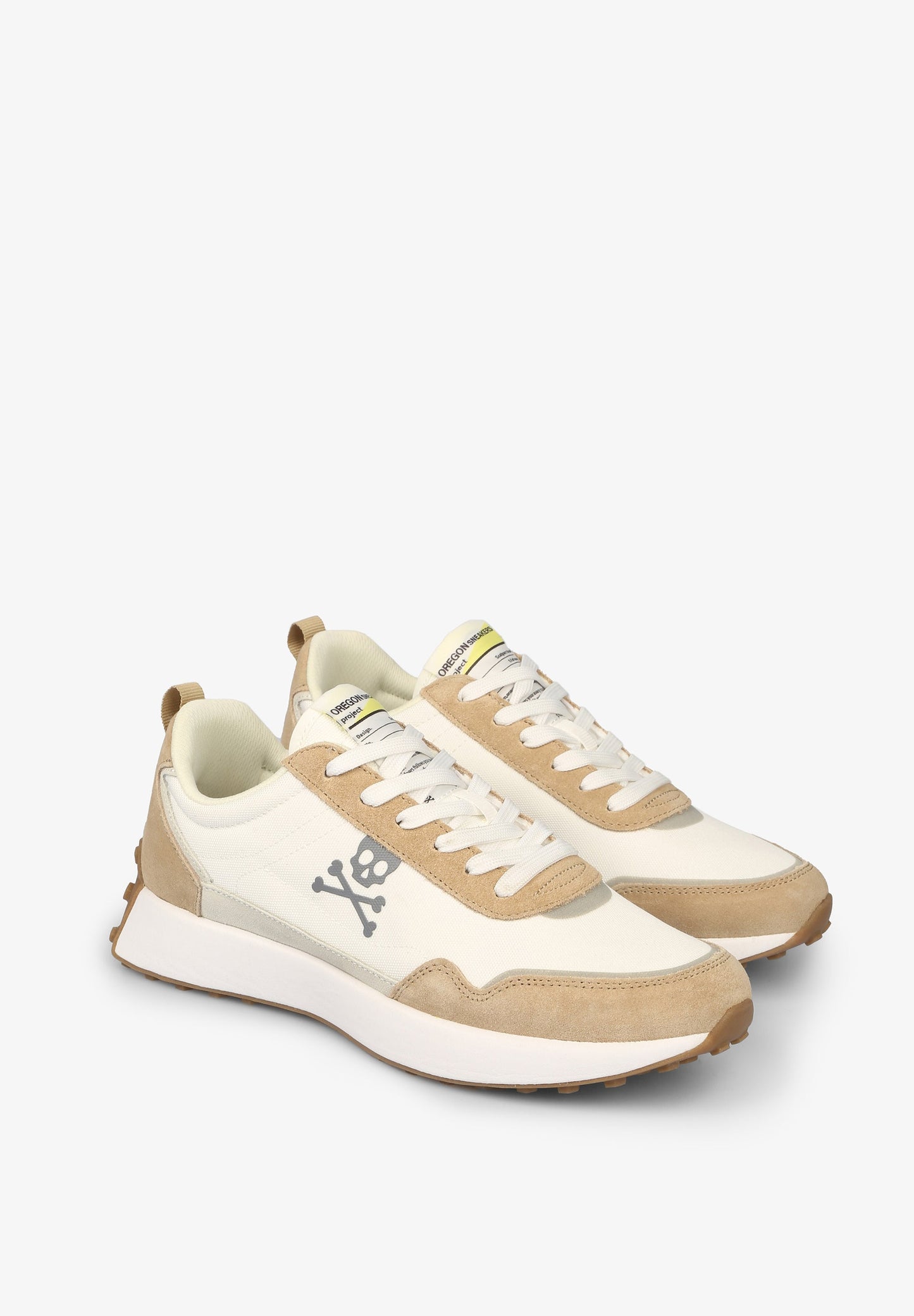 SNEAKERS CALAVERA CONTRASTE