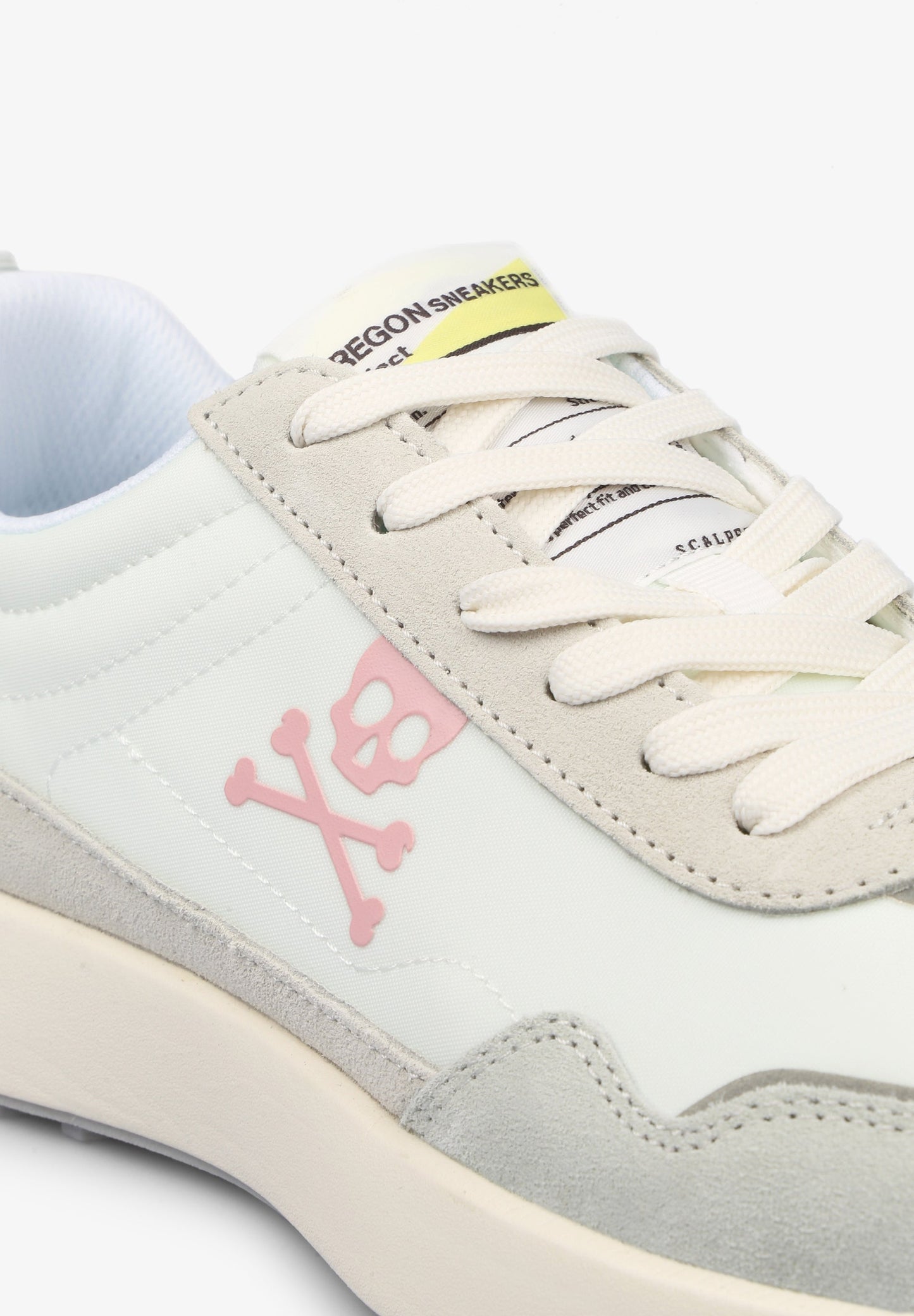 SNEAKERS CALAVERA CONTRASTE
