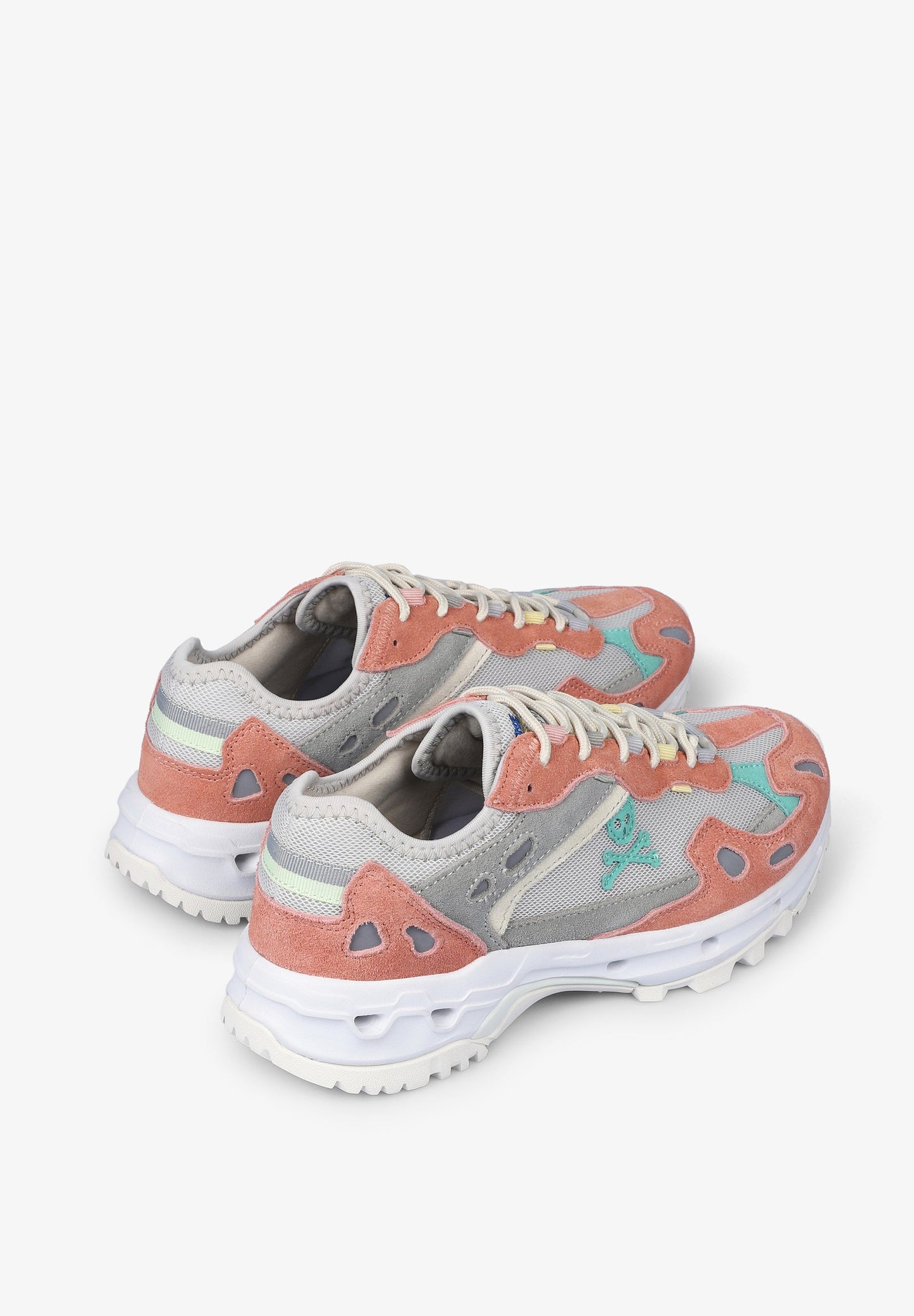 SNEAKERS DETALLES MULTICOLOR