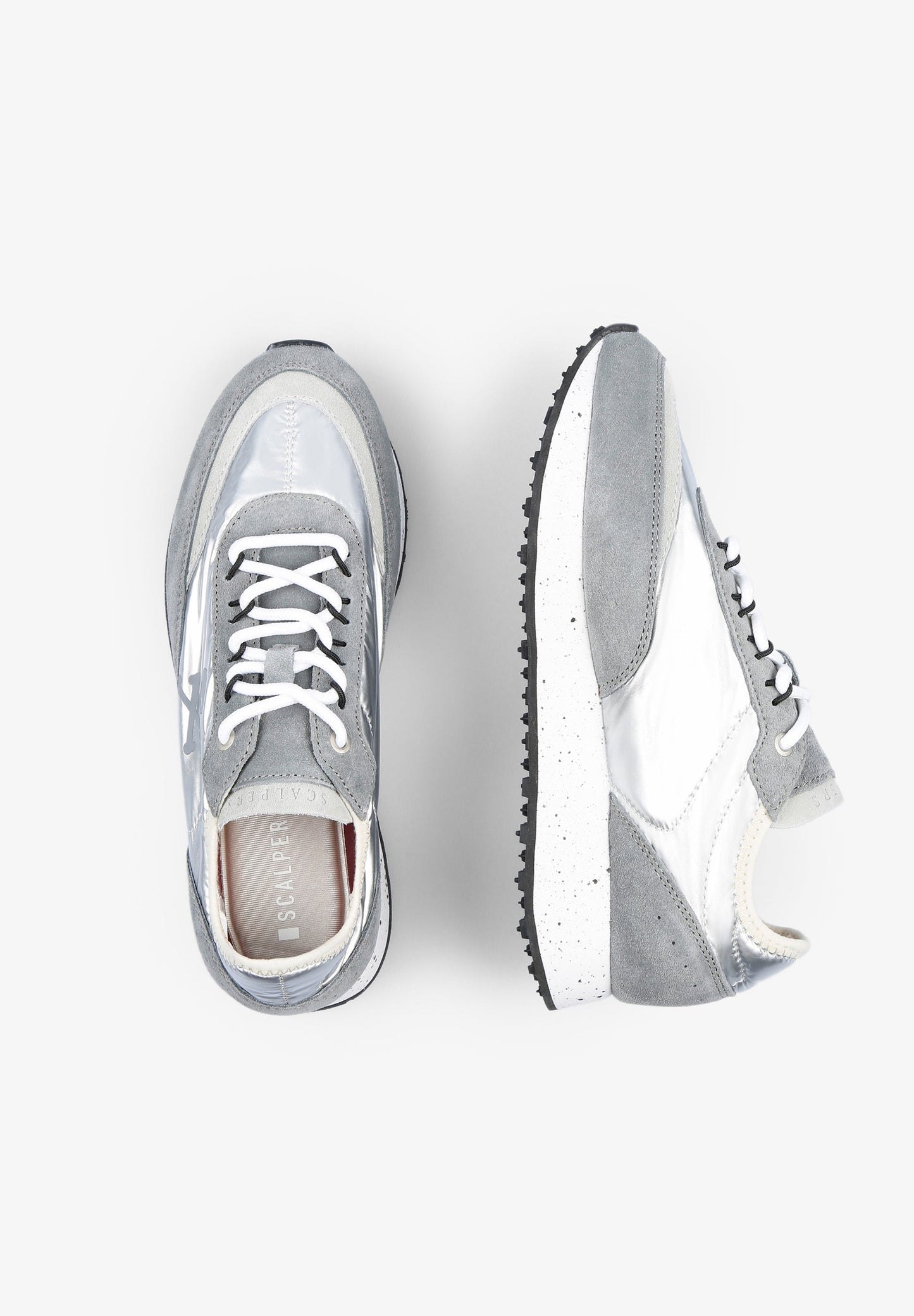 SNEAKERS METALIZADA SUELA MOTEADA