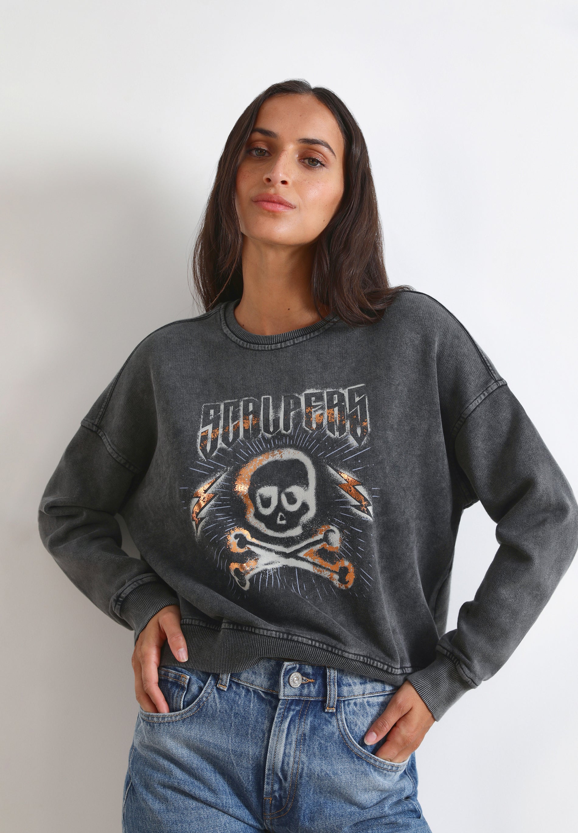 SUDADERA LAVADA CALAVERA