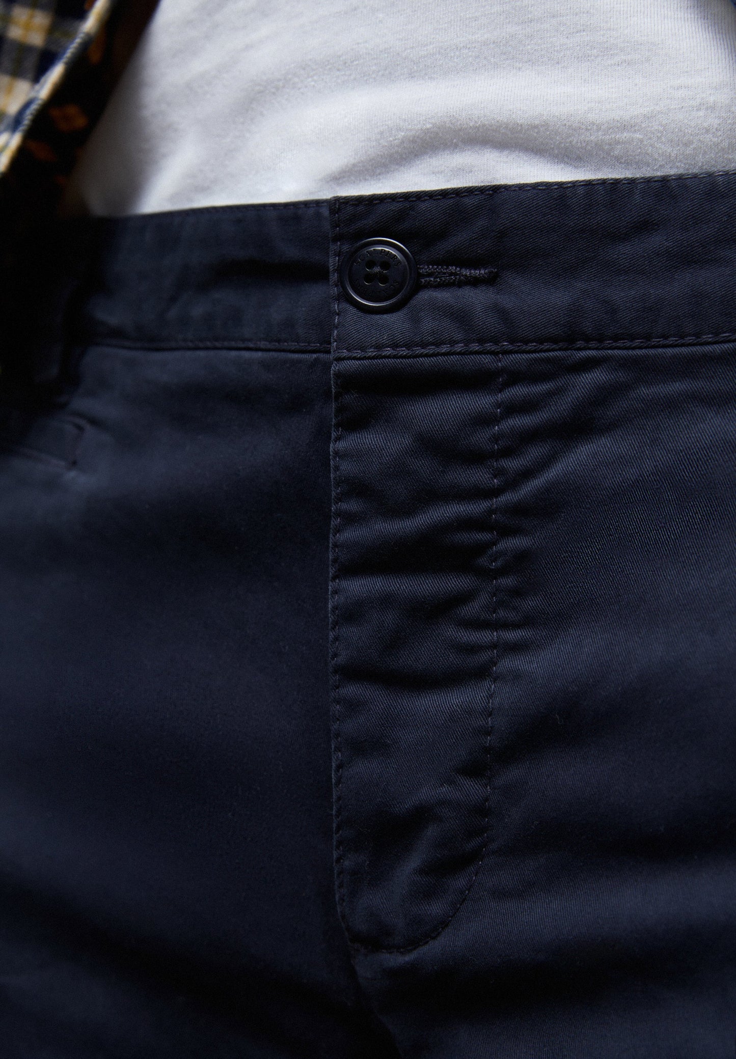 PANTALÓN CHINO CASUAL