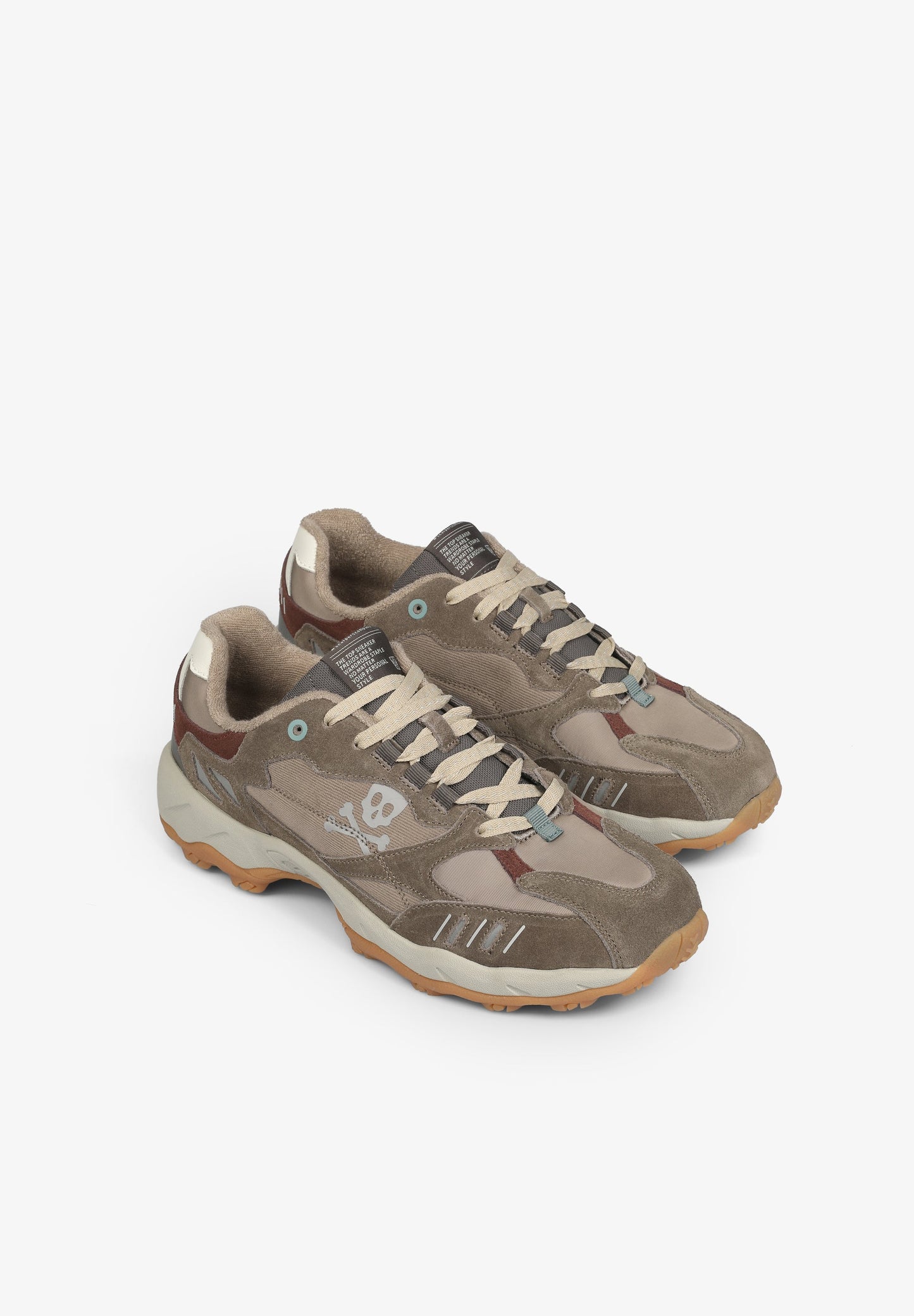 SNEAKERS DETALLE PANA