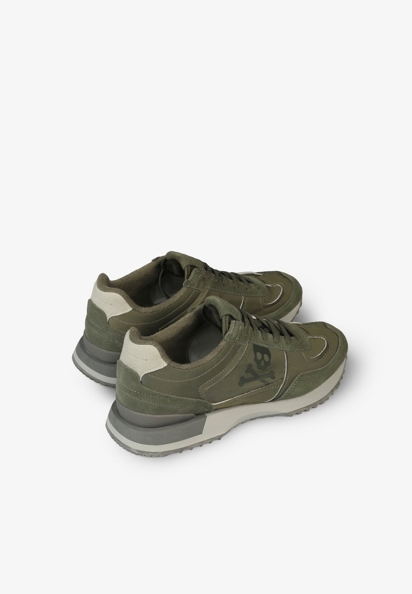 SNEAKERS CALAVERA LATERAL TONO