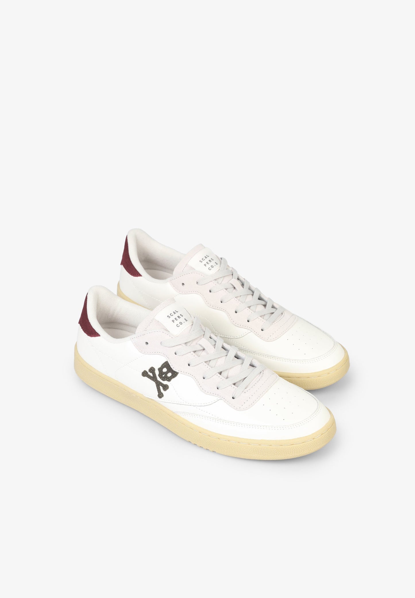 SNEAKERS DETALLE TALÓN