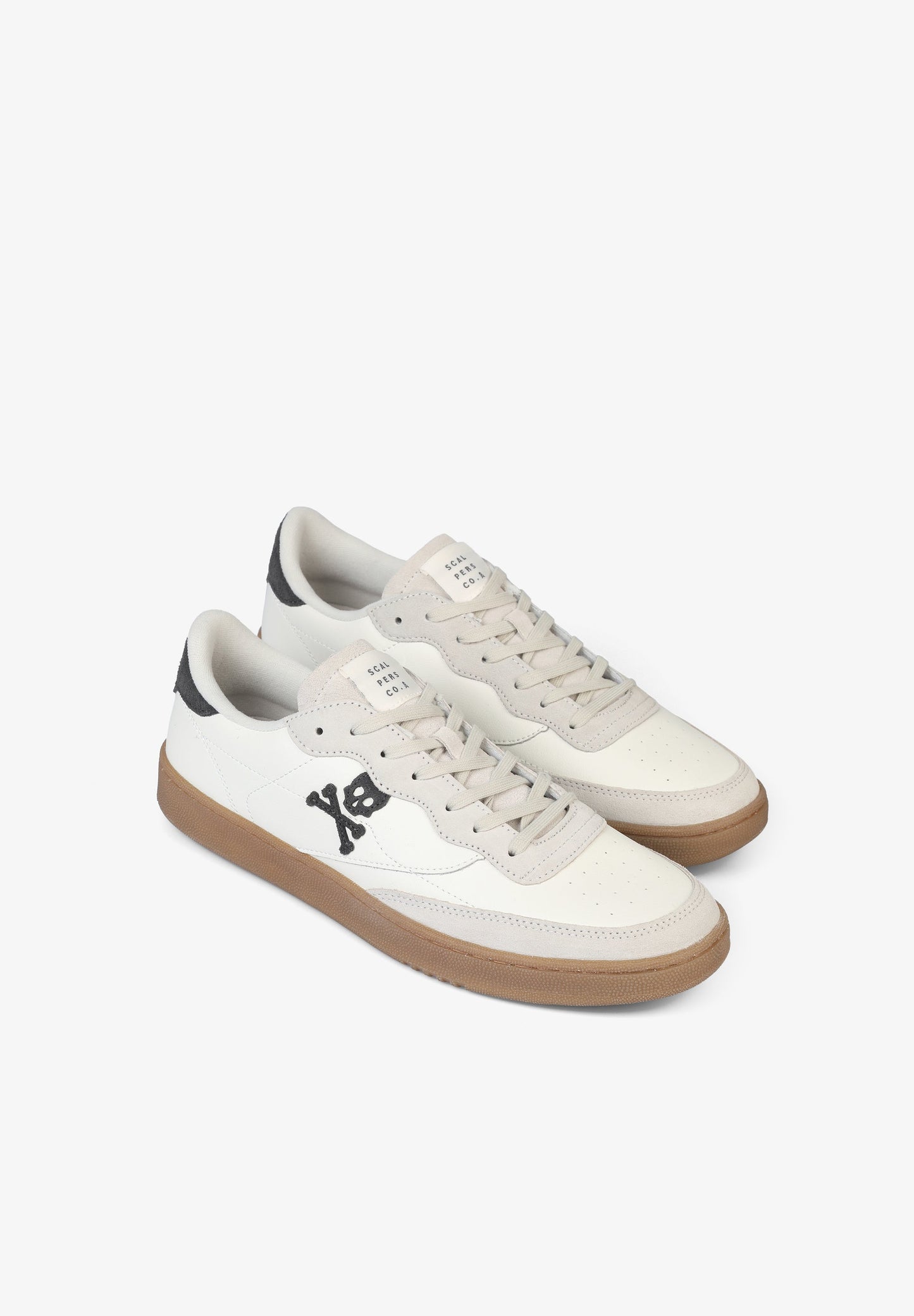 SNEAKERS DETALLE TALÓN