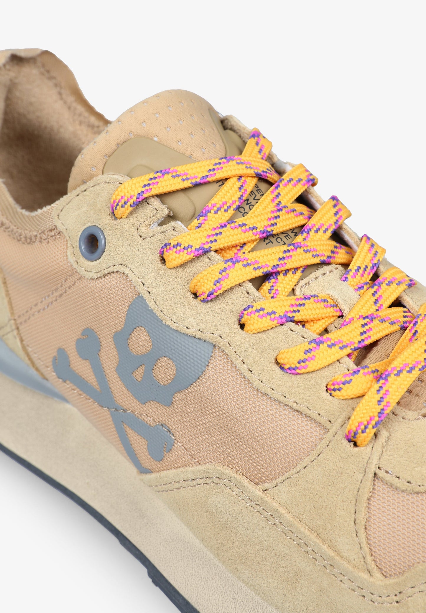 SNEAKERS CALAVERA ESTABILIZADOR