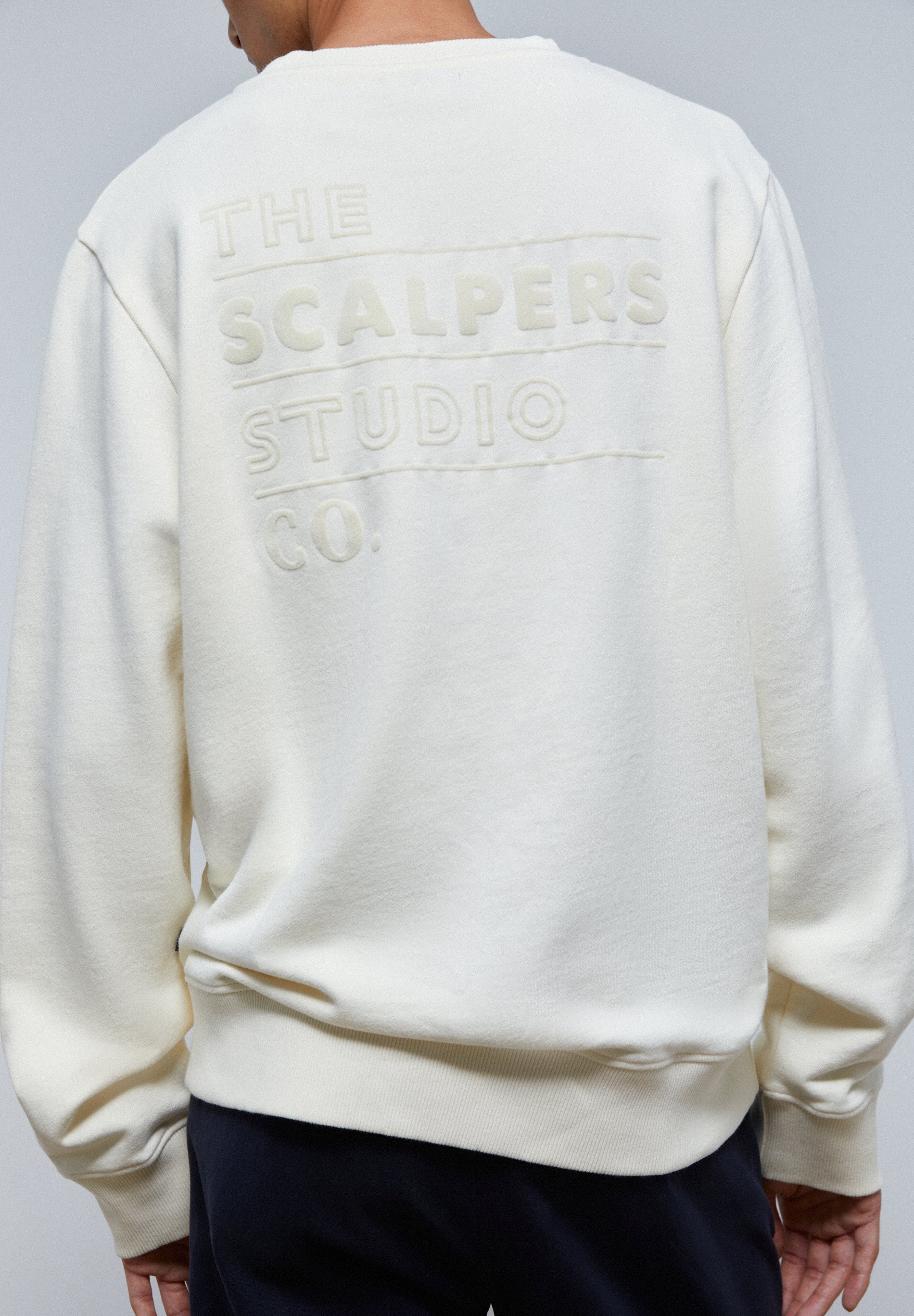 SUDADERA LOGO FLOCADO